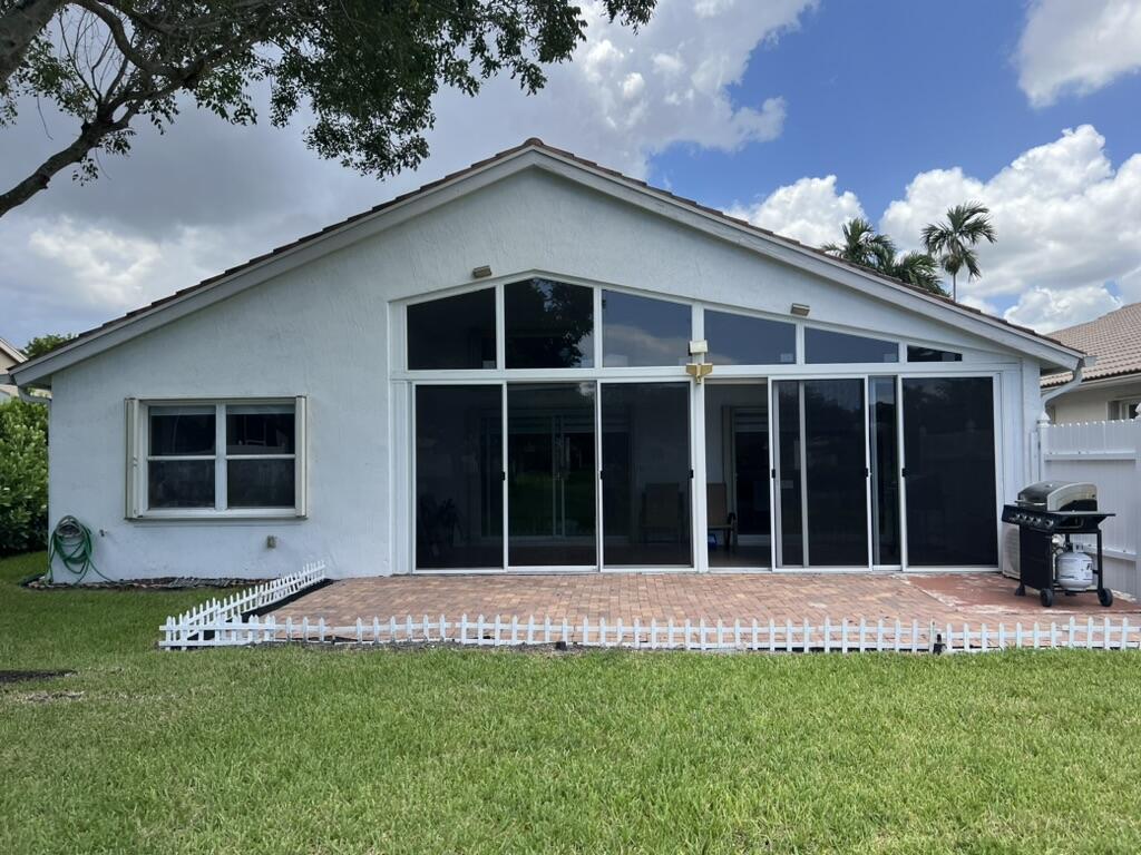 10596 Sunset Isles Court Property Photo 17