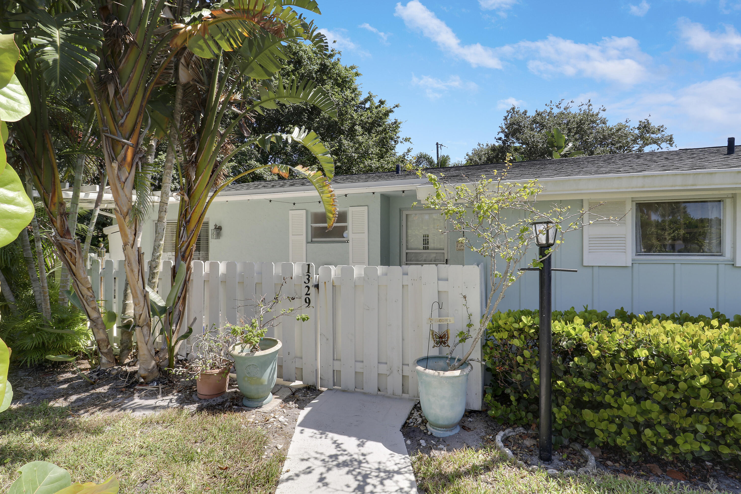 1329 Chippewa Street Property Photo 31