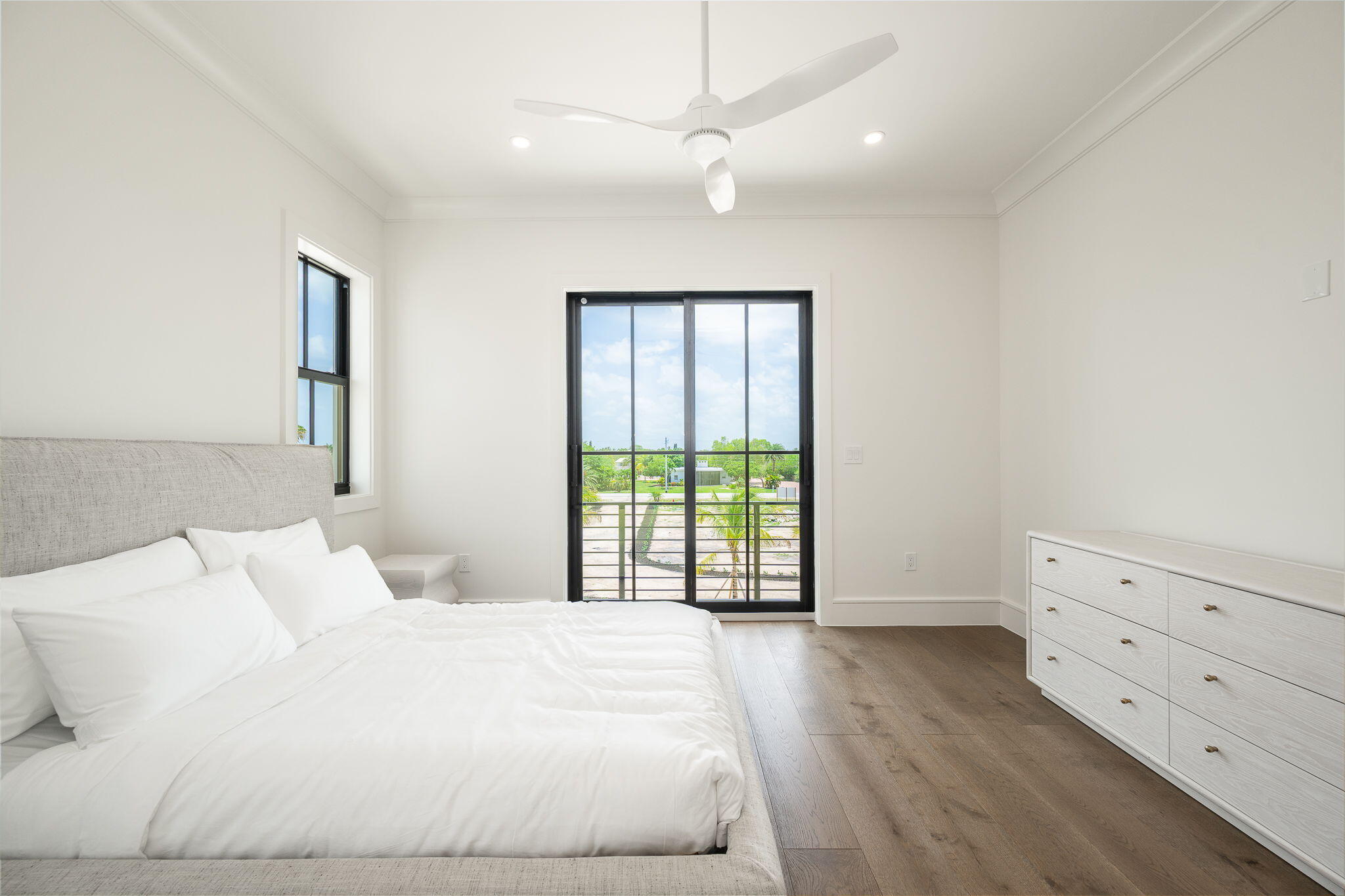 231 E Shore Drive Unit 2 Property Photo 67