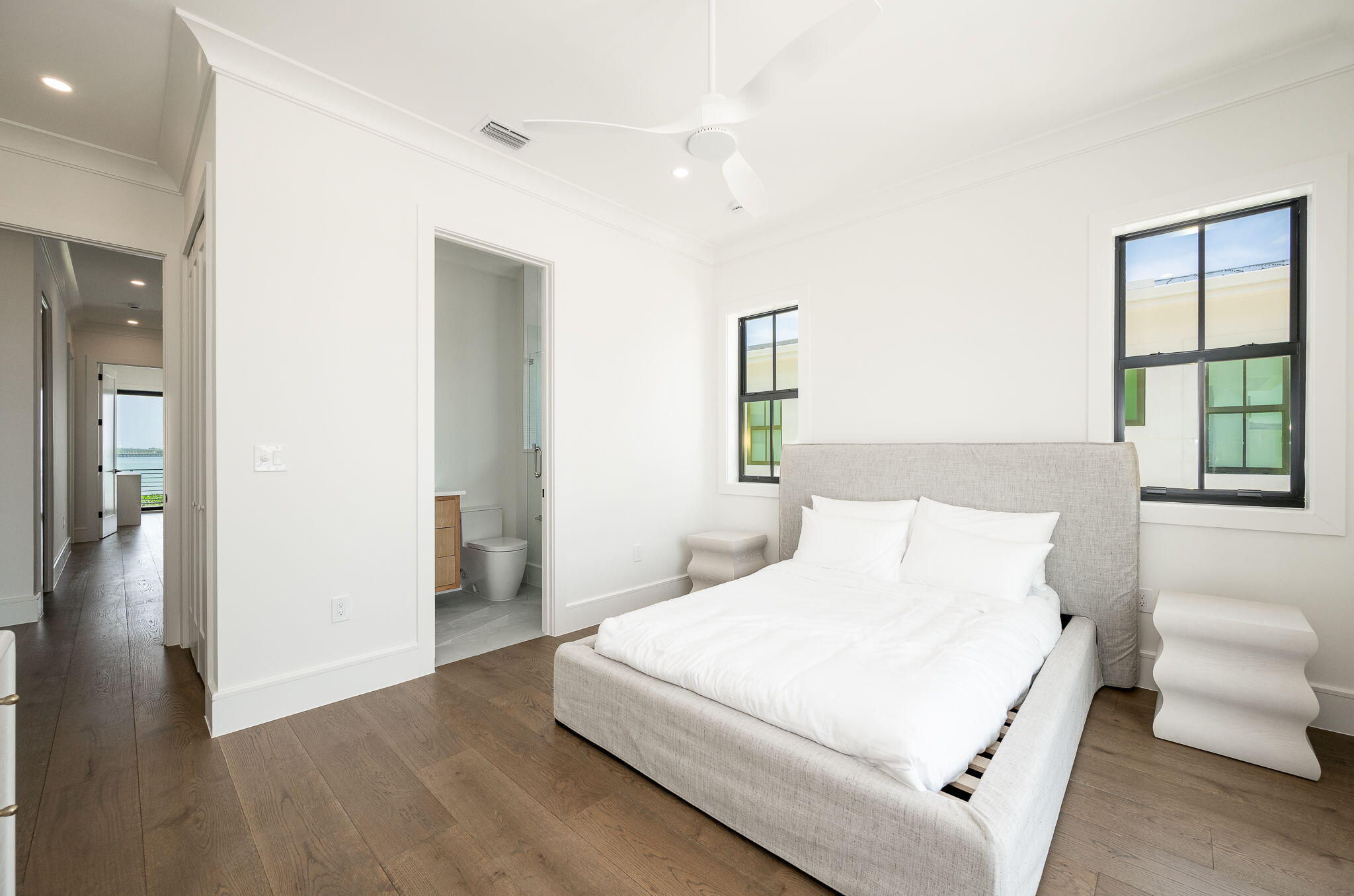 231 E Shore Drive Unit 2 Property Photo 68