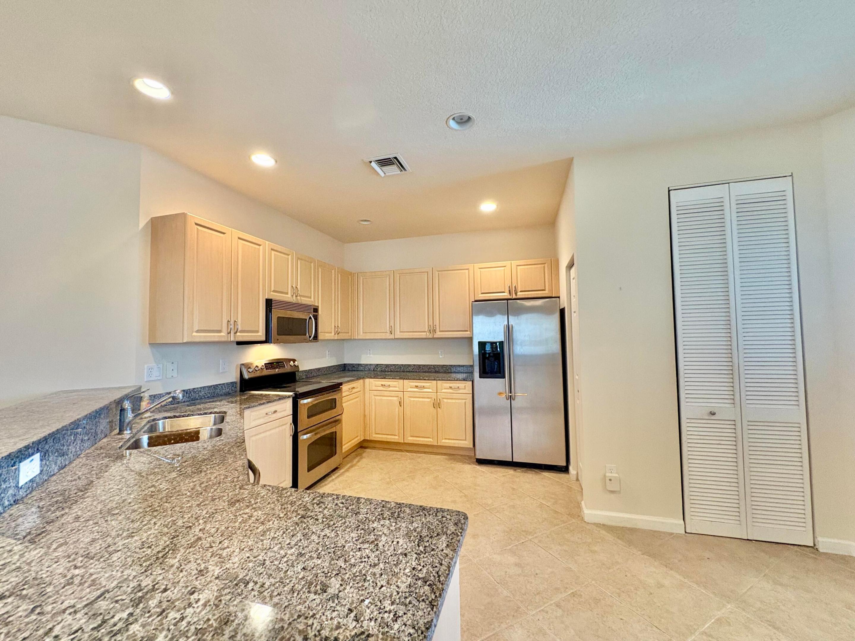23265 Carolwood Lane 201 Property Photo 9