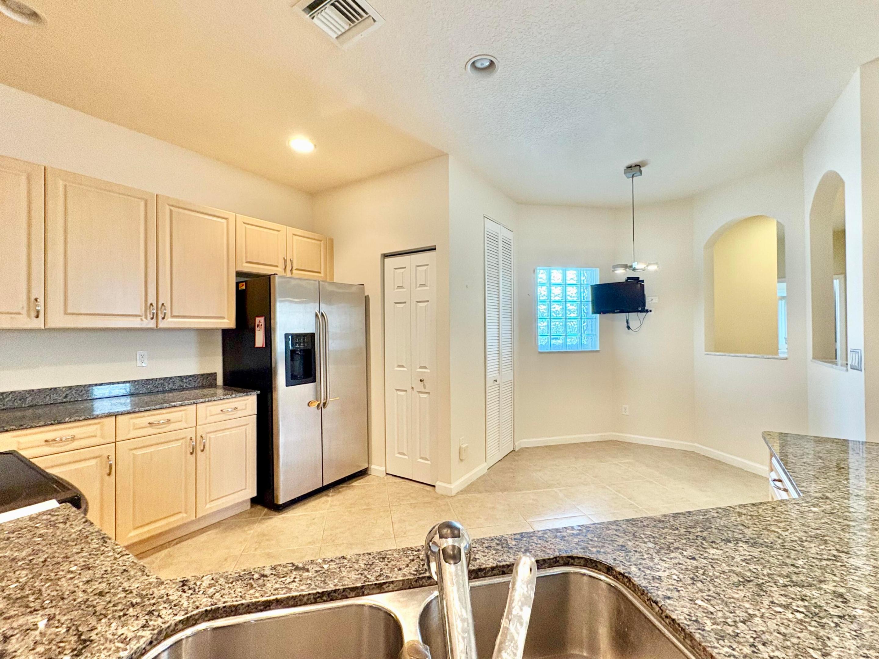23265 Carolwood Lane 201 Property Photo 10