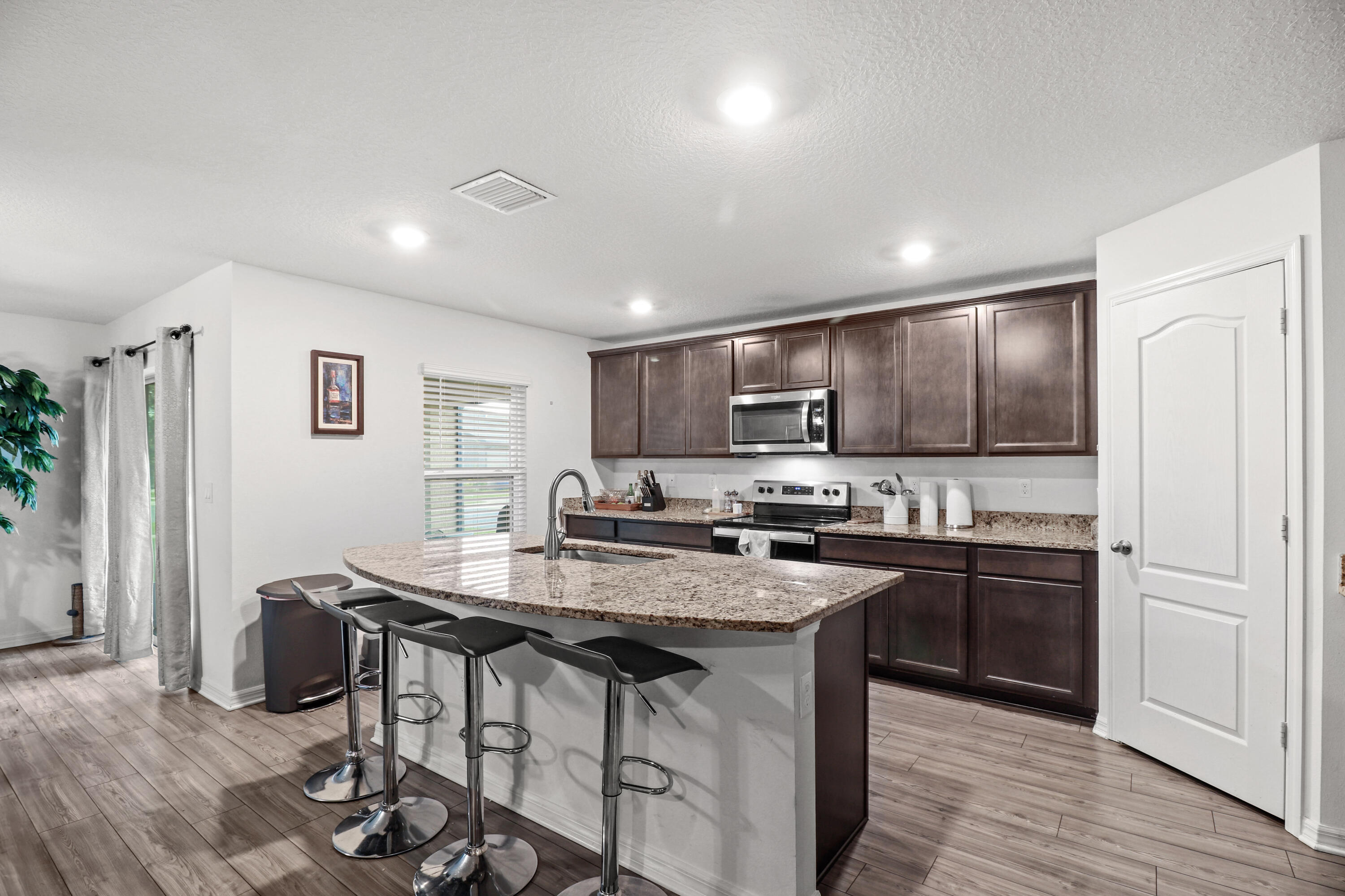 5551 Imagination Drive Property Photo 9