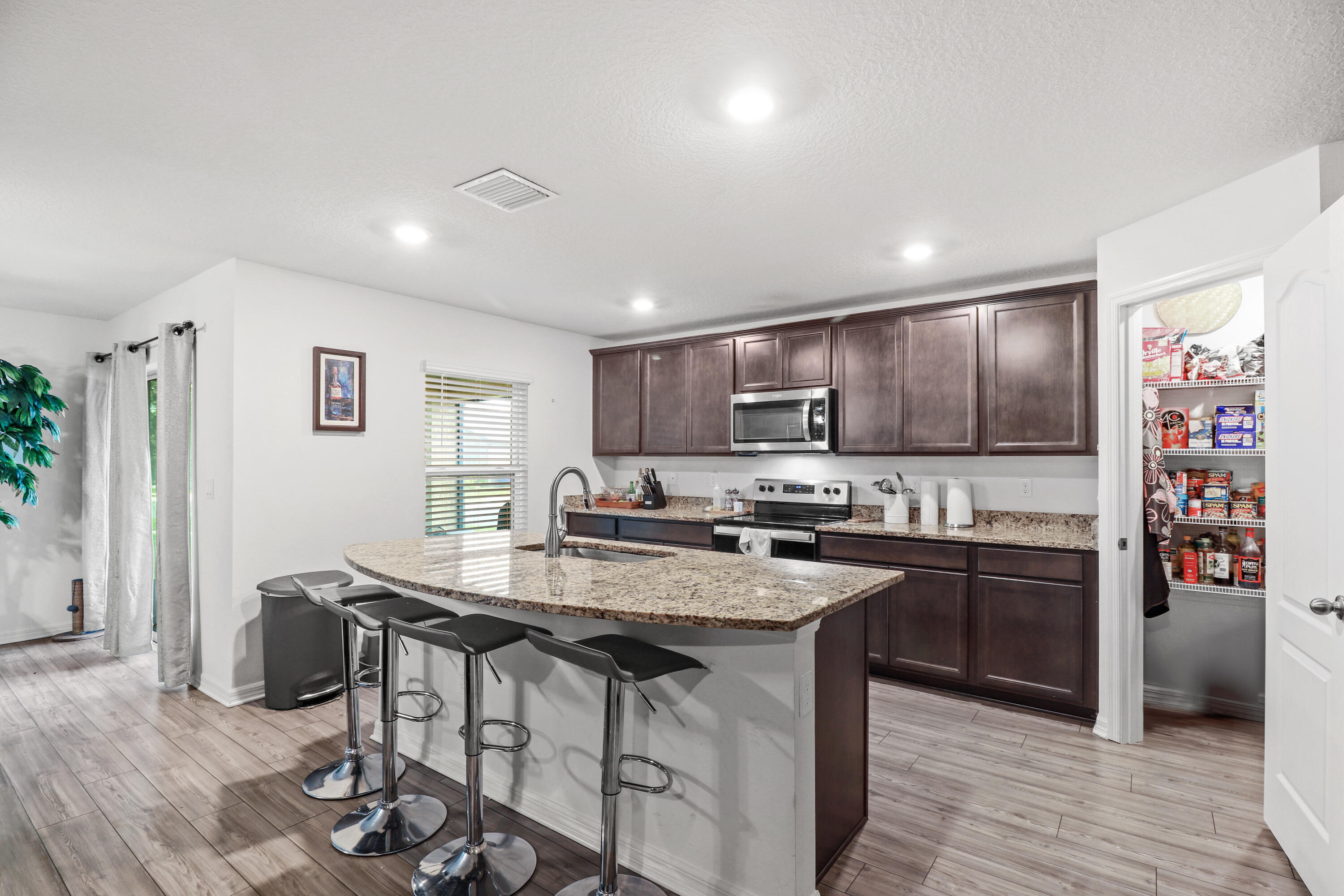 5551 Imagination Drive Property Photo 10