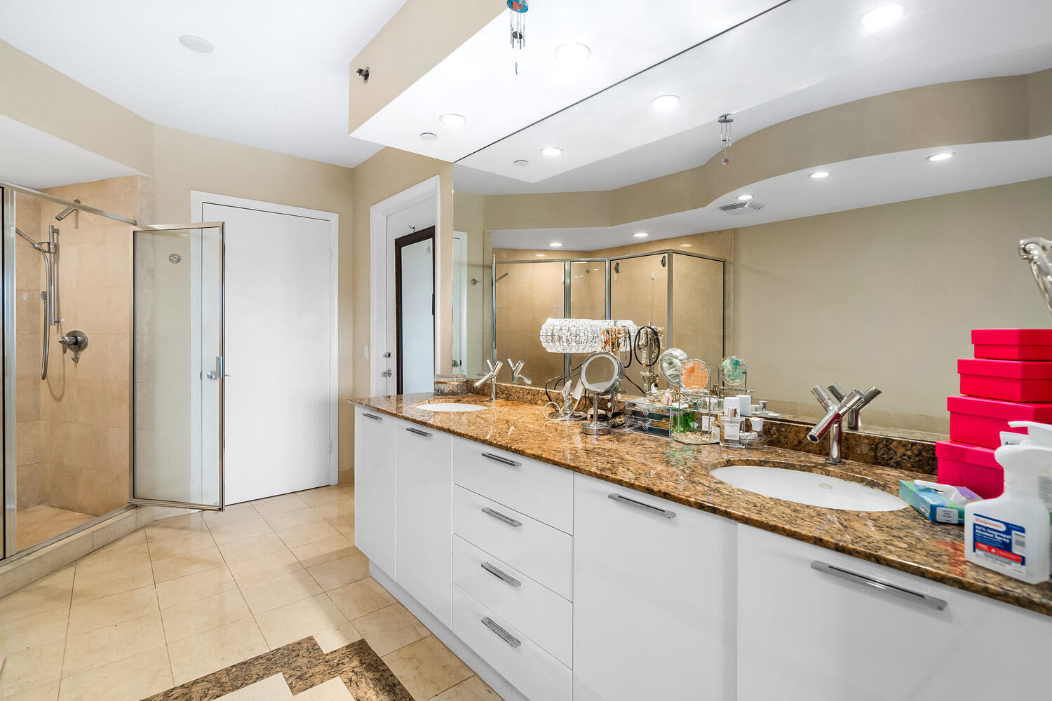 18911 Collins Avenue 506 Property Photo 35