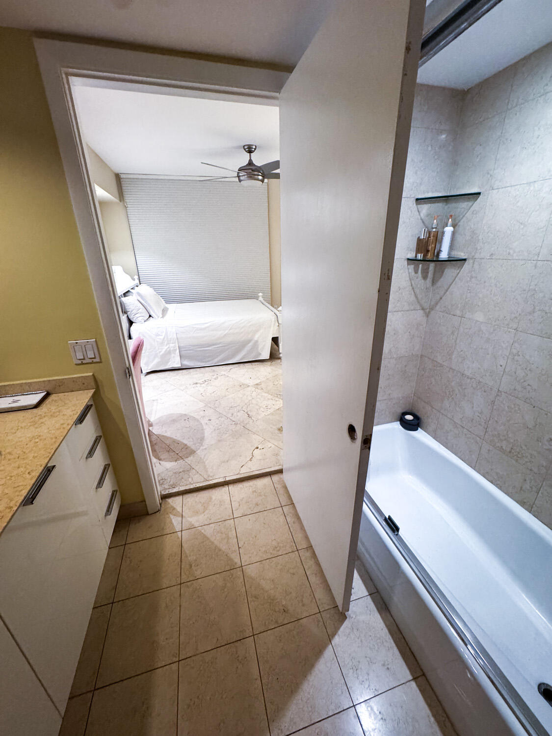18911 Collins Avenue 506 Property Photo 44