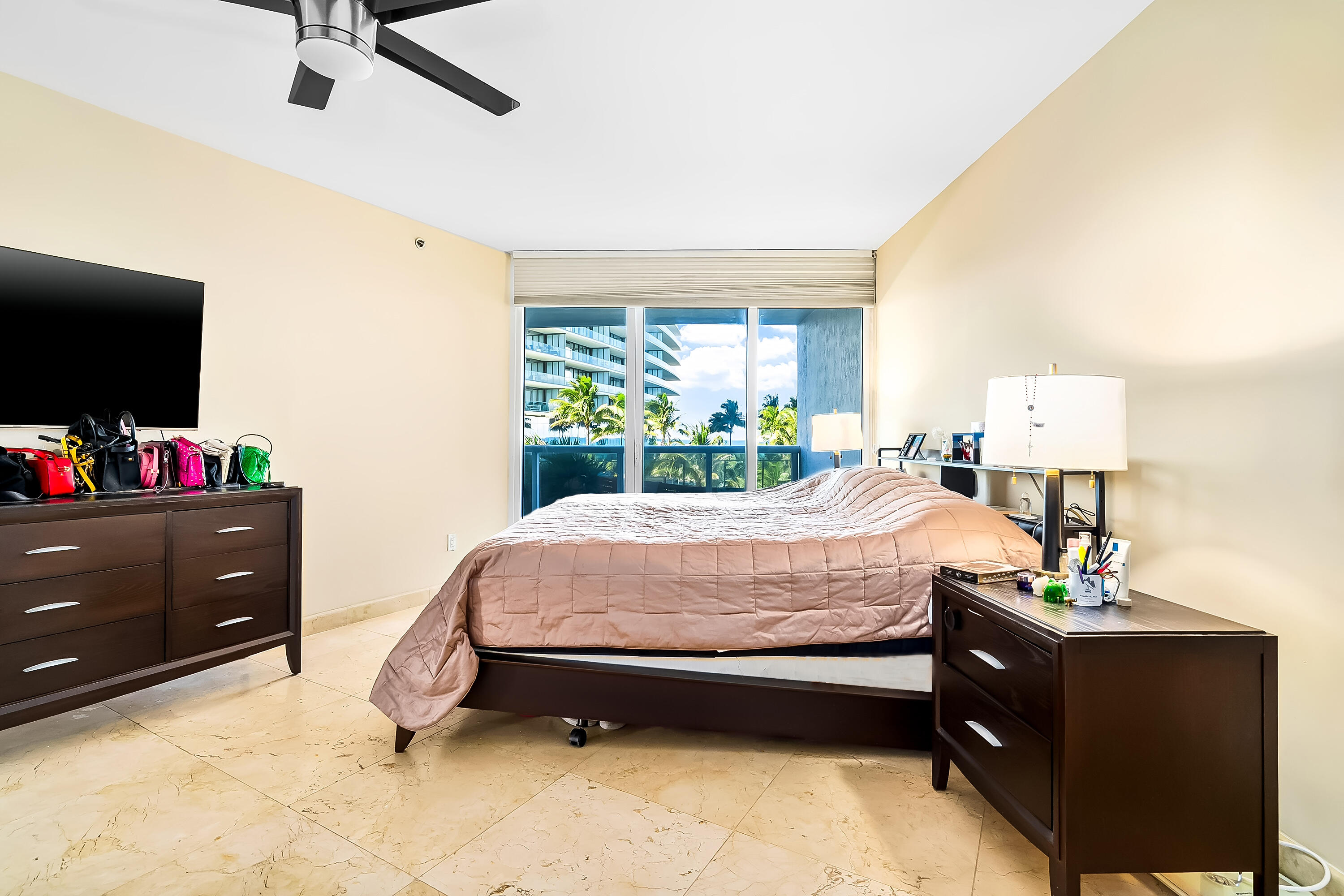 18911 Collins Avenue 506 Property Photo 52