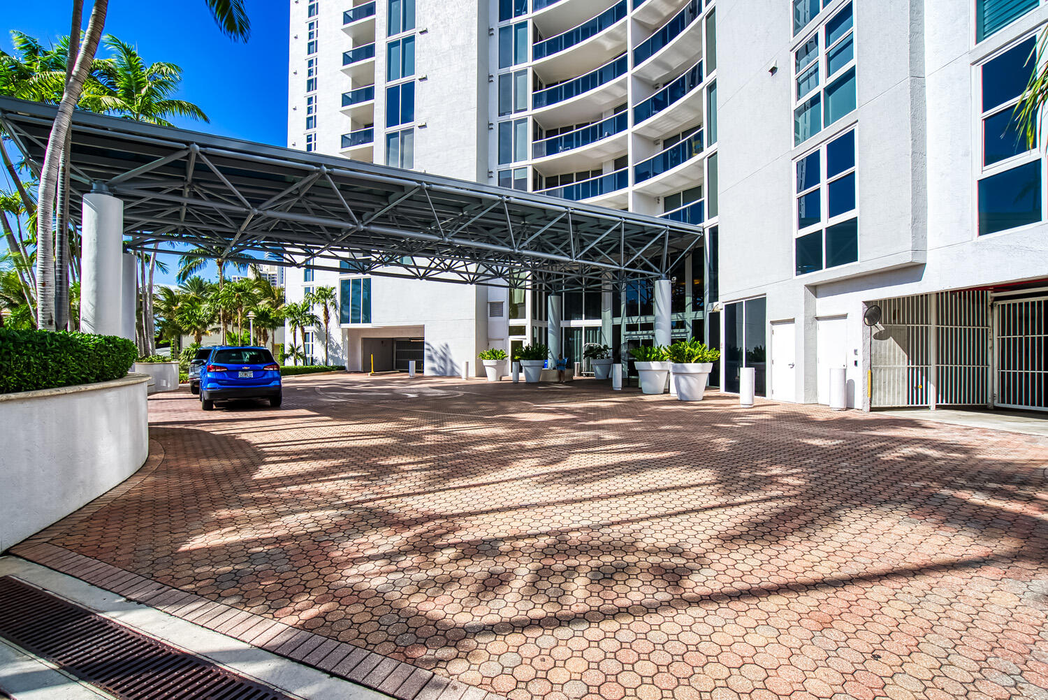 18911 Collins Avenue 506 Property Photo 82