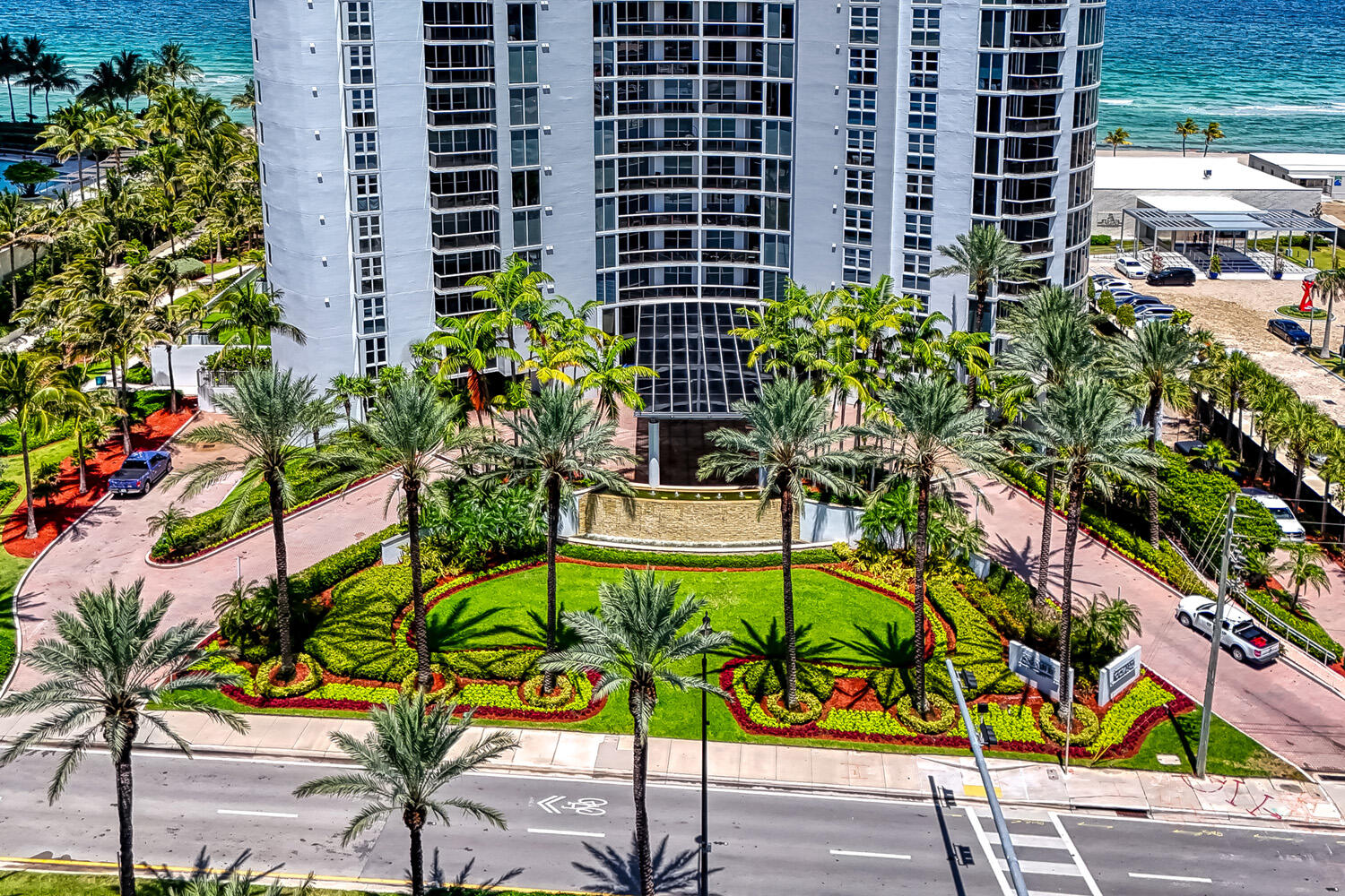 18911 Collins Avenue 506 Property Photo 85