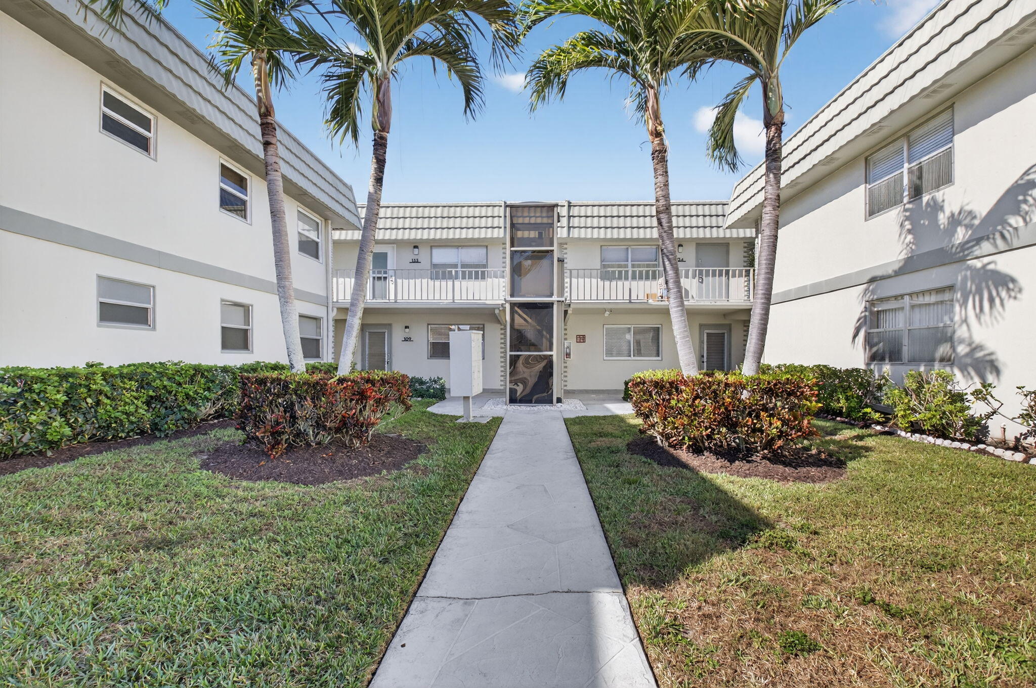 109 Monaco C 109 Property Photo 1
