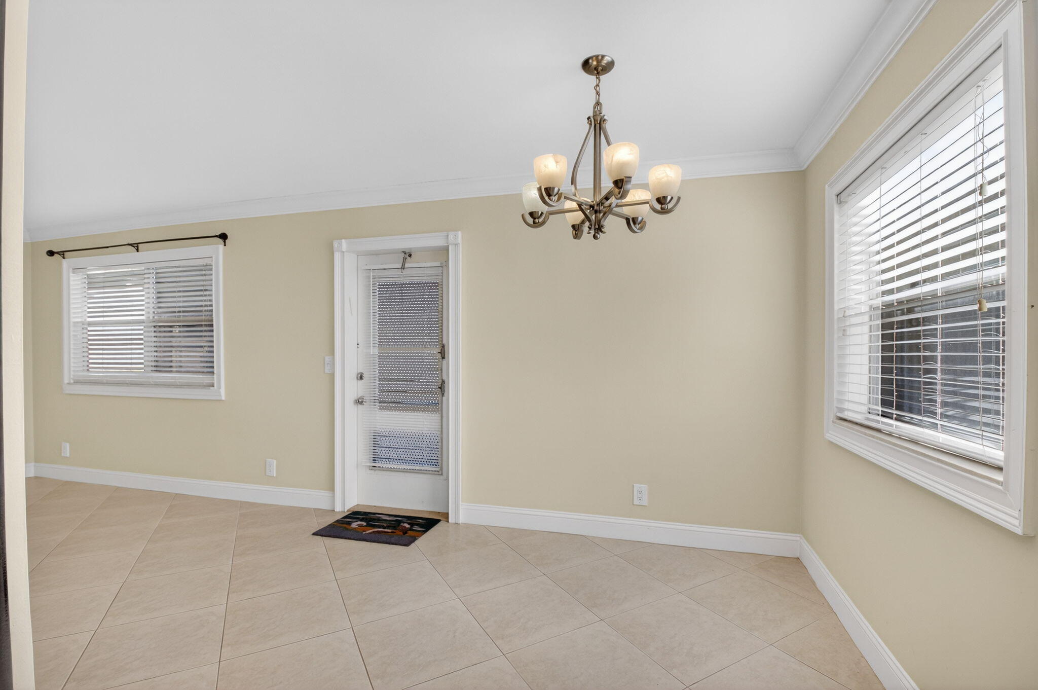 109 Monaco C 109 Property Photo 5