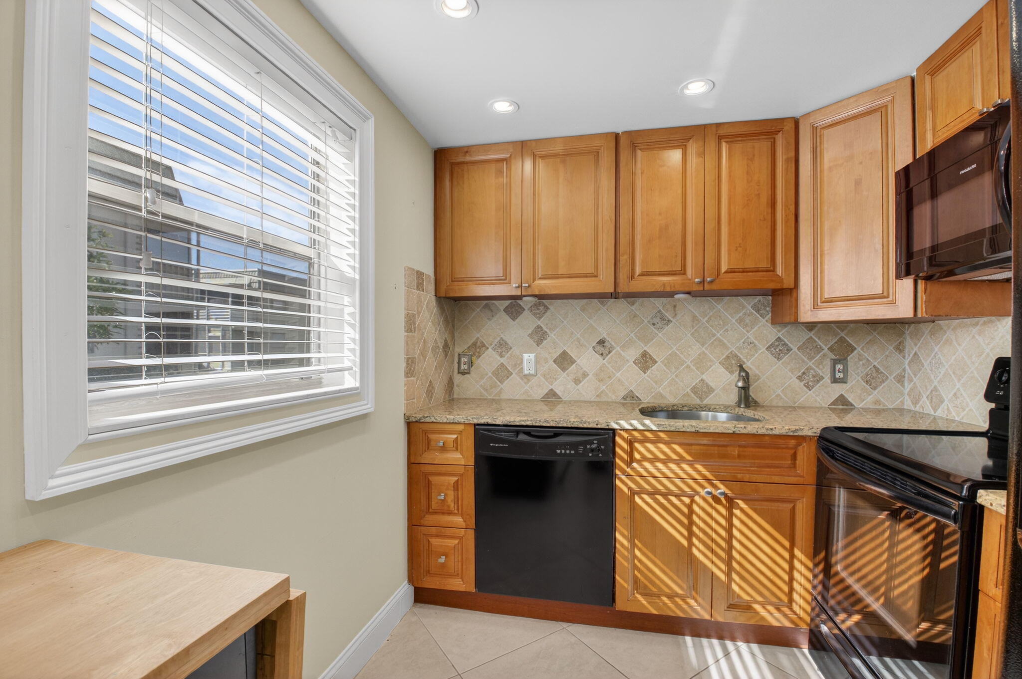 109 Monaco C 109 Property Photo 7