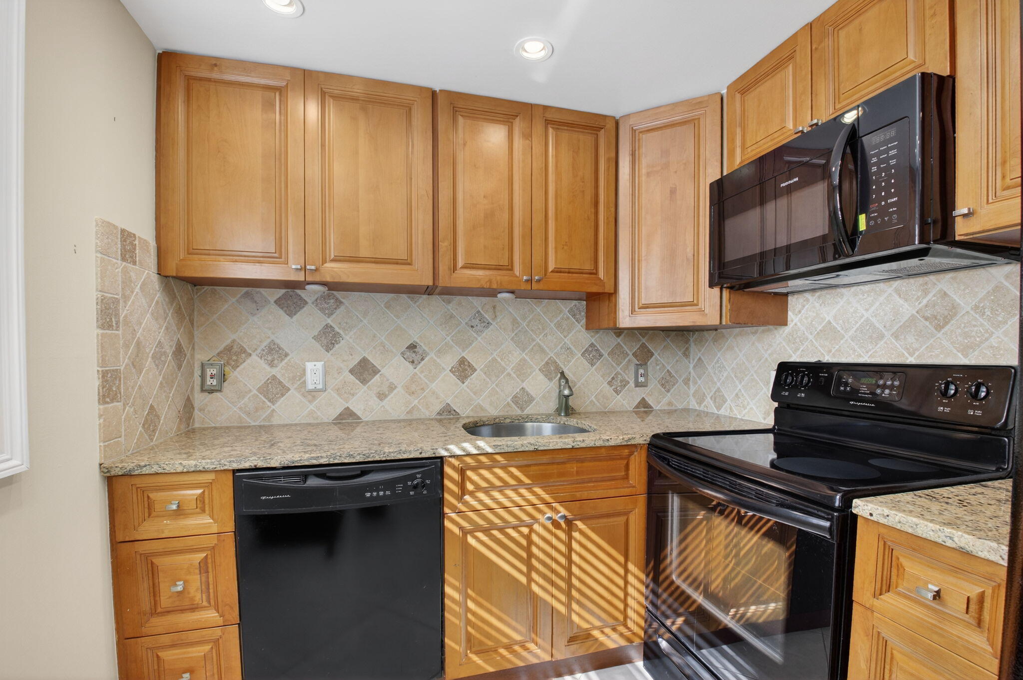 109 Monaco C 109 Property Photo 8