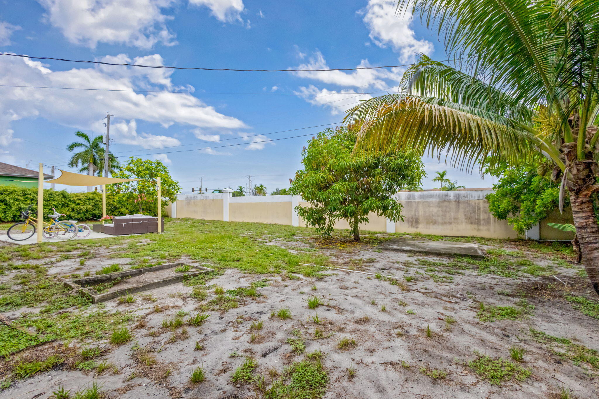 1136 W 7th Street Property Photo 48