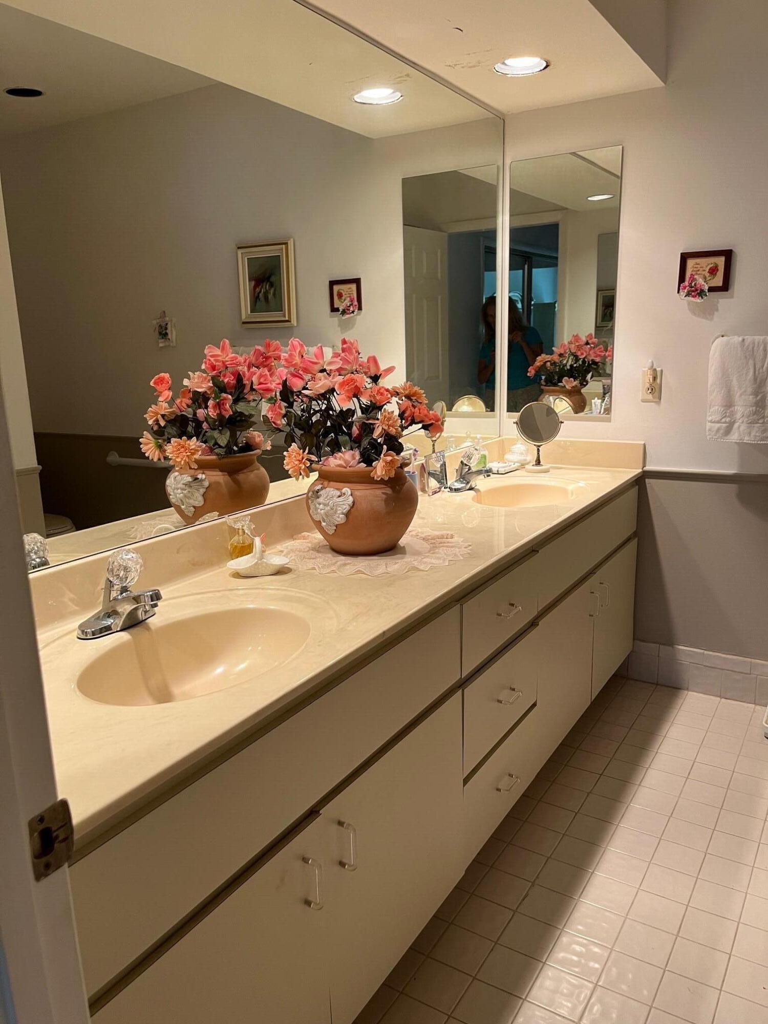 139 Meander Circle Property Photo 15