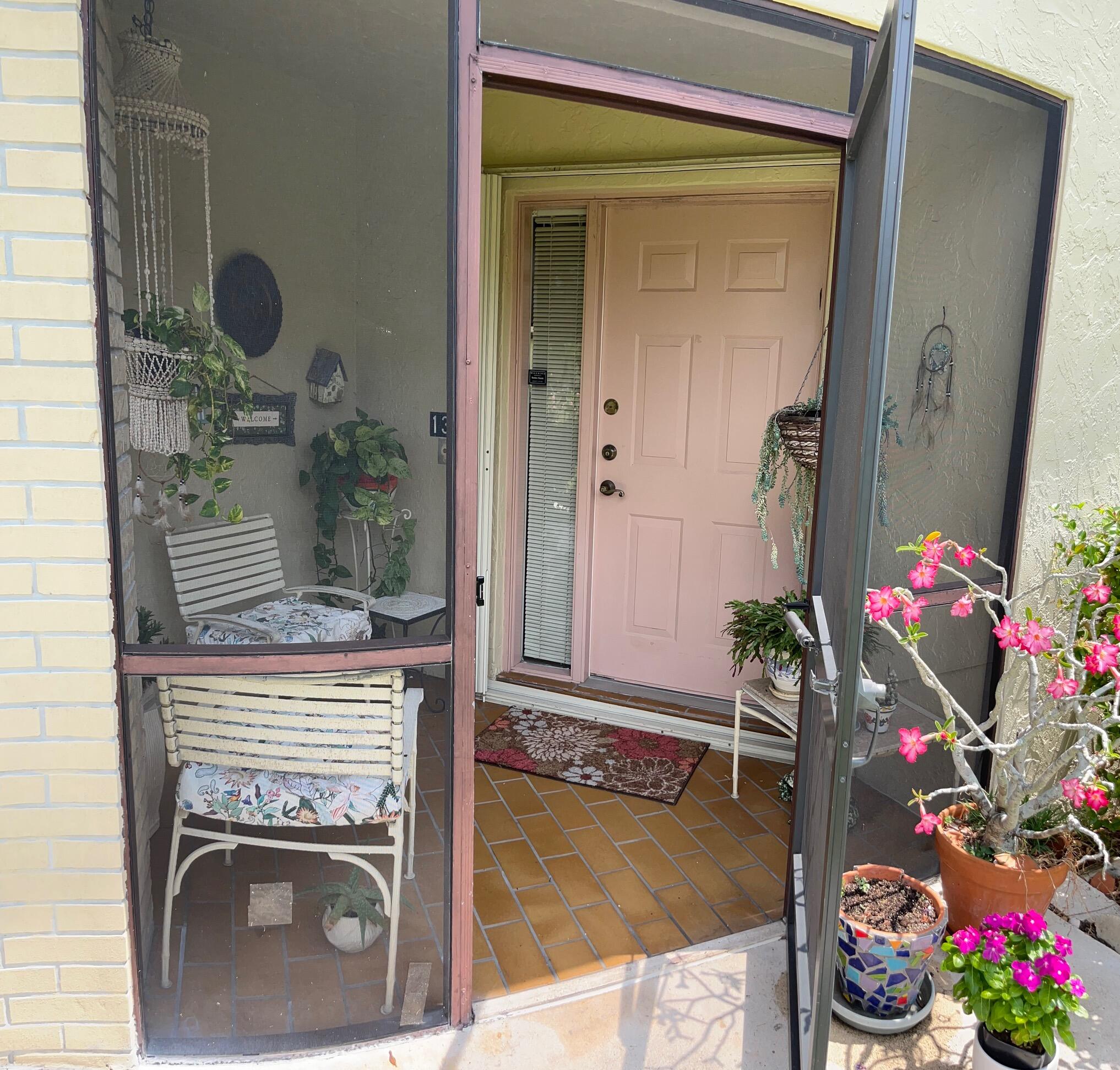 139 Meander Circle Property Photo 23