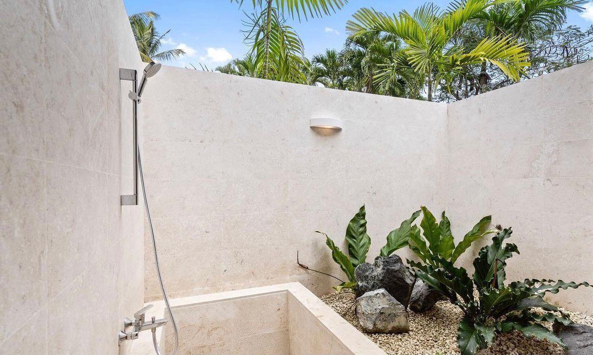 15 18 Property Photo 12