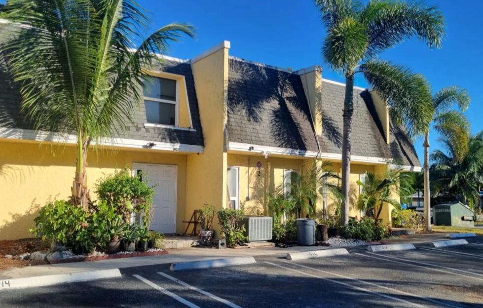 500 Sw 1st Street Property Photo 1