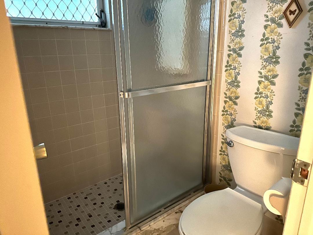 135 South Boulevard A Property Photo 15