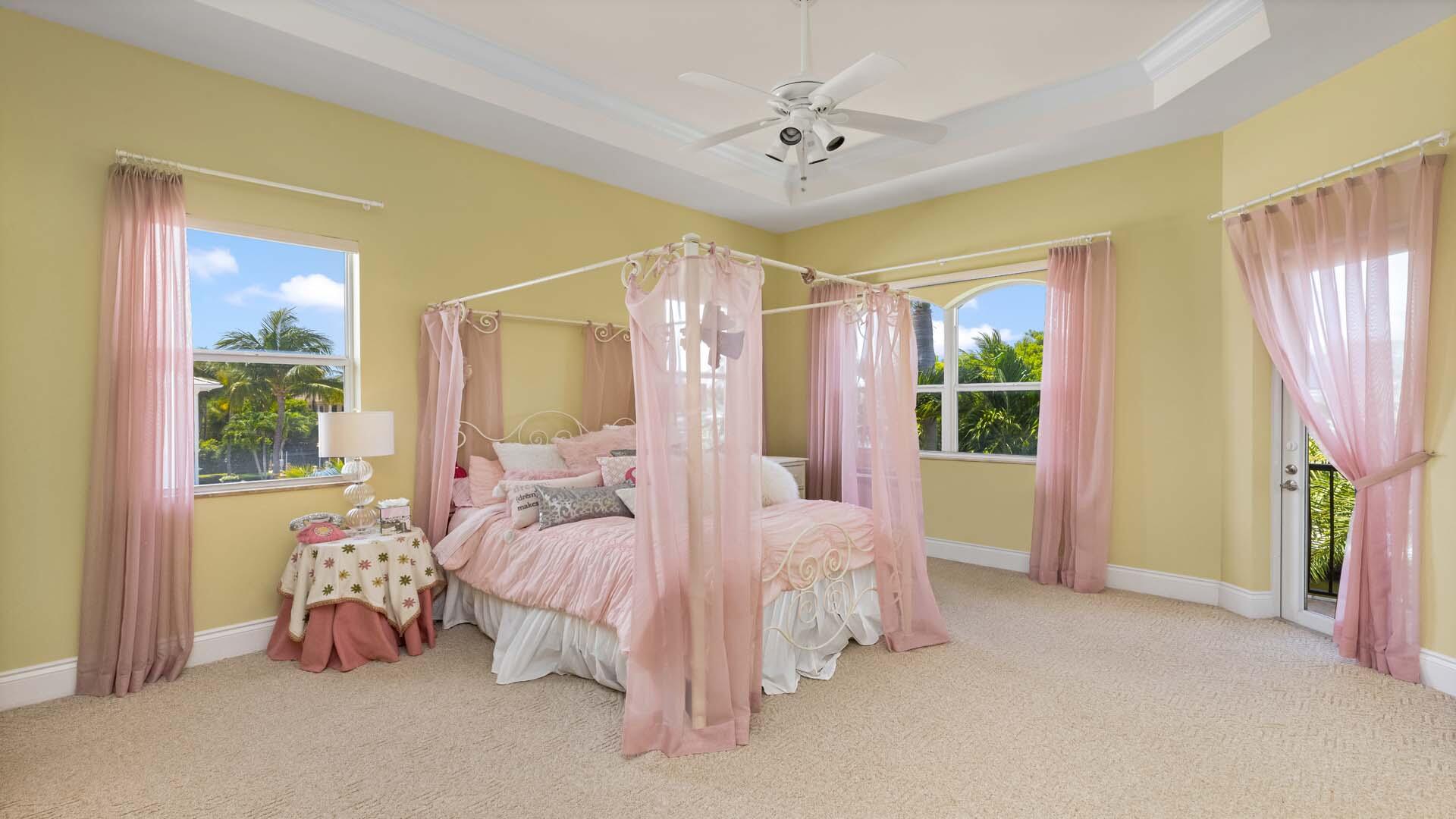 929 Banyan Drive Property Photo 19