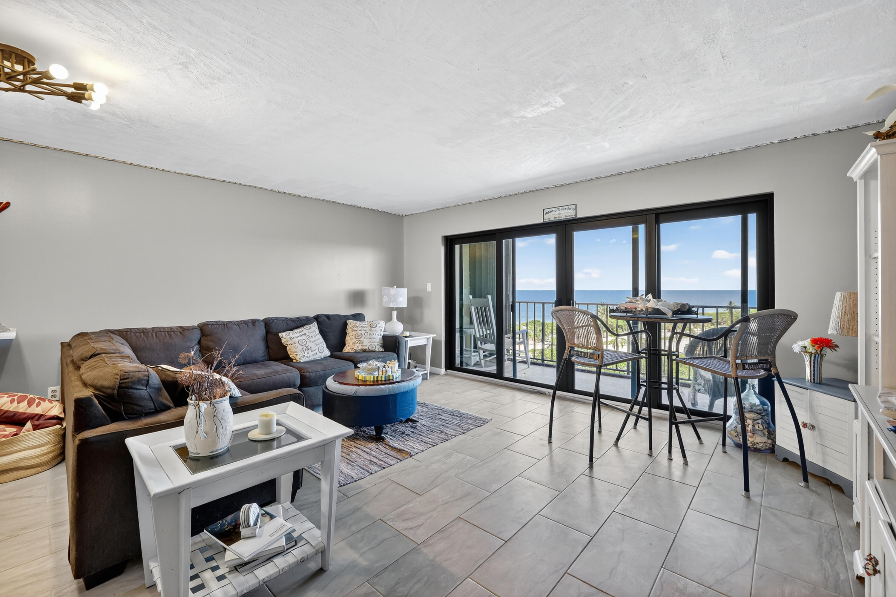 801 S Ocean Drive 910 Property Photo 3