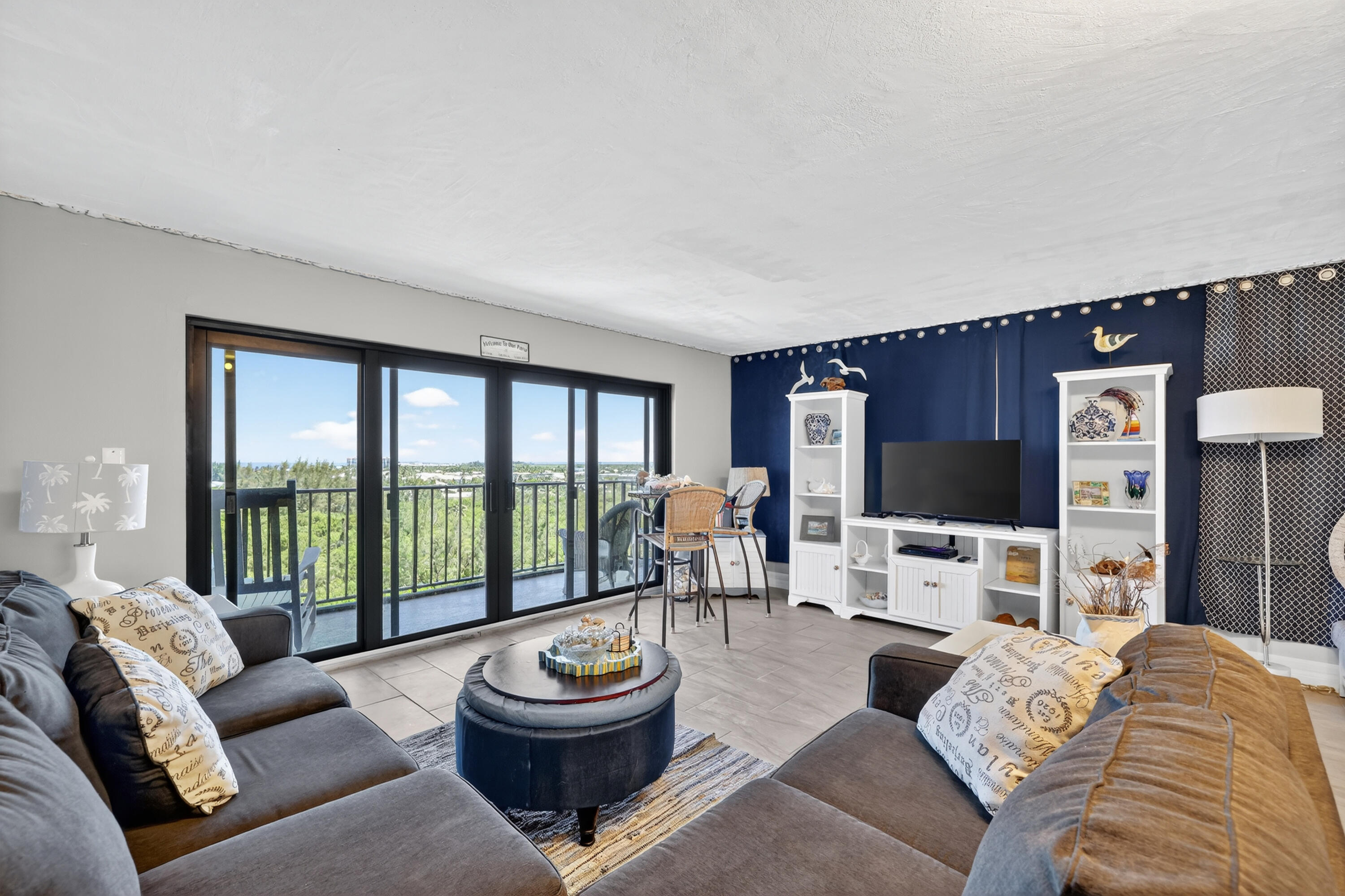 801 S Ocean Drive 910 Property Photo 11