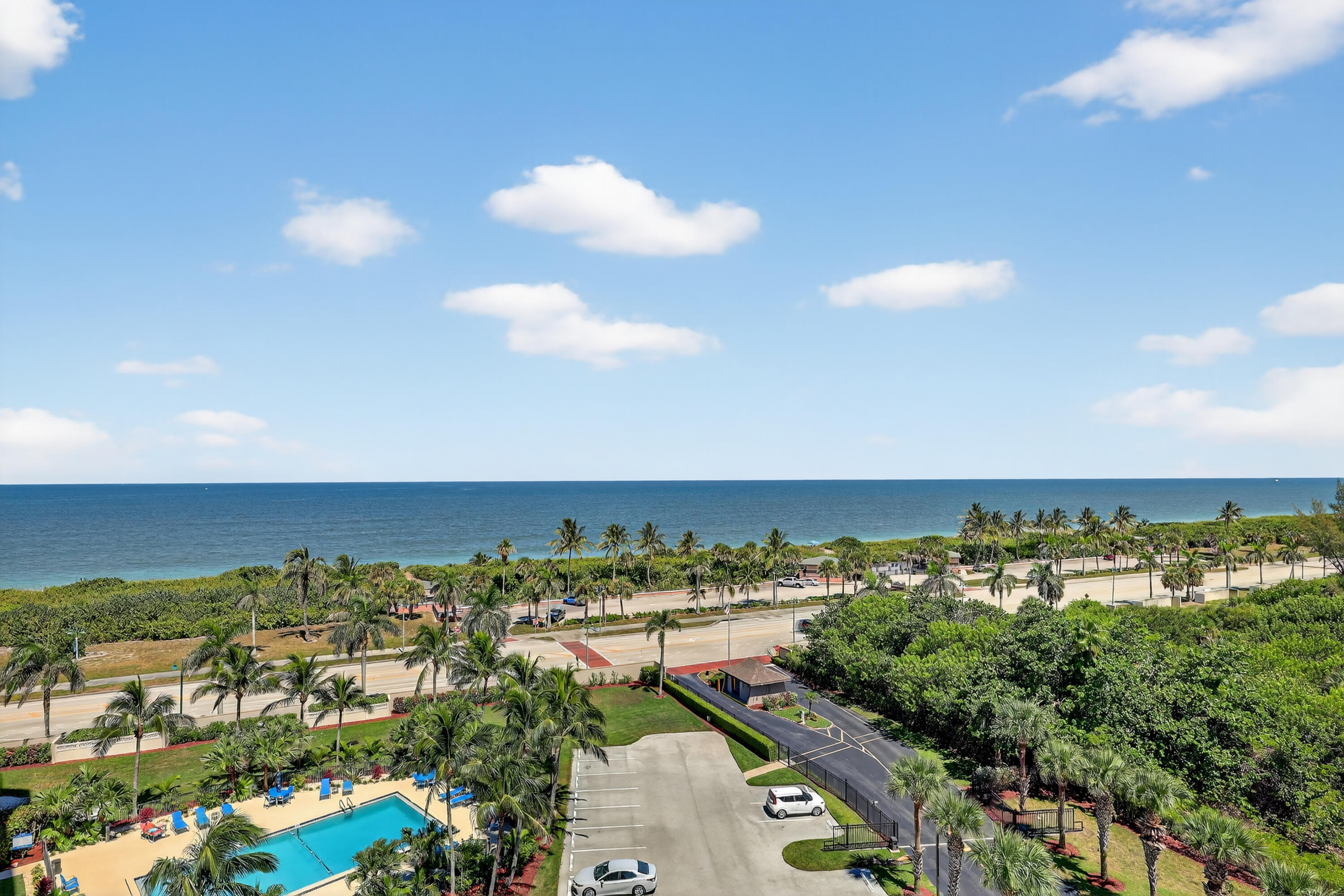801 S Ocean Drive 910 Property Photo 25