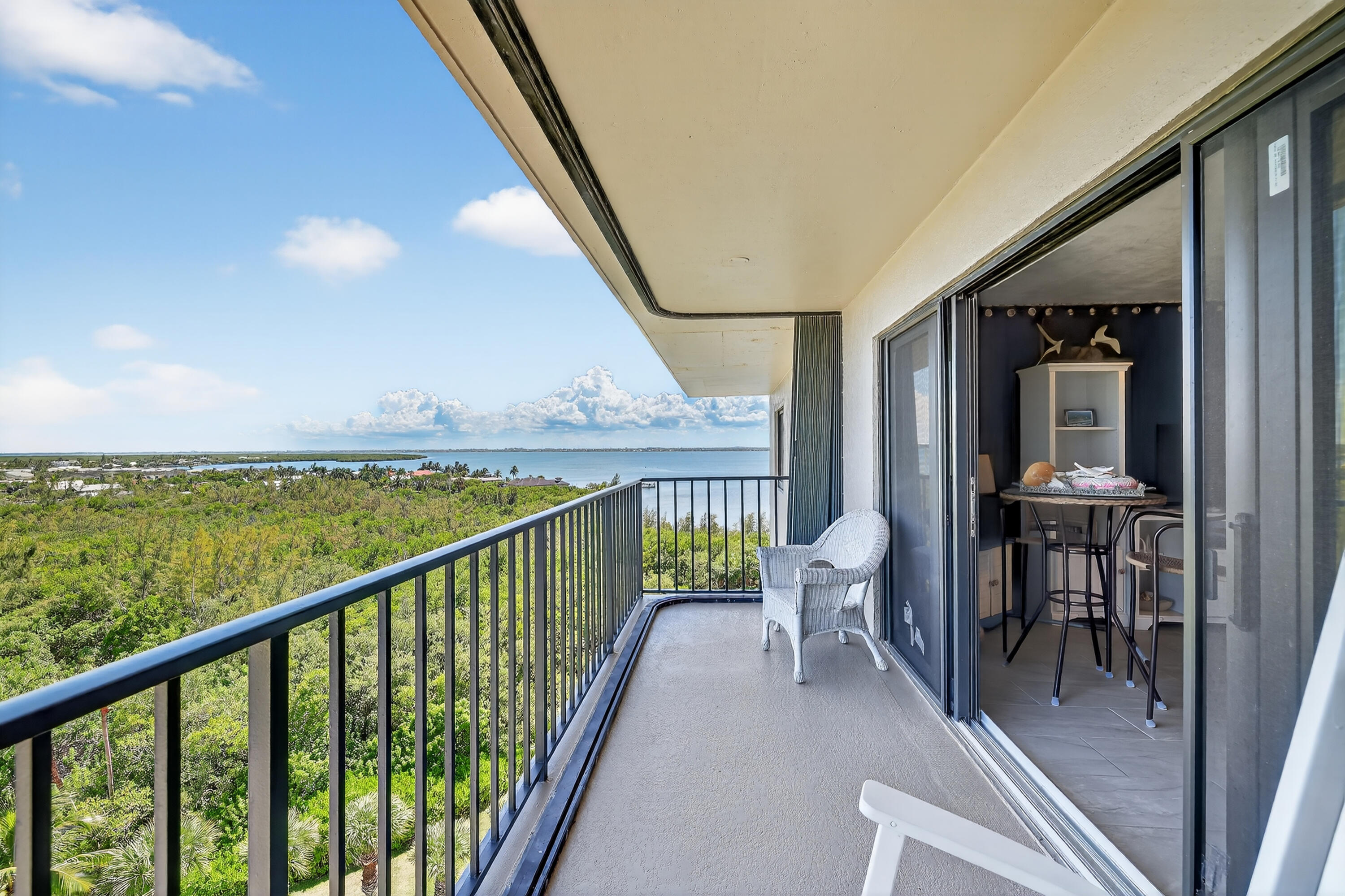 801 S Ocean Drive 910 Property Photo 37