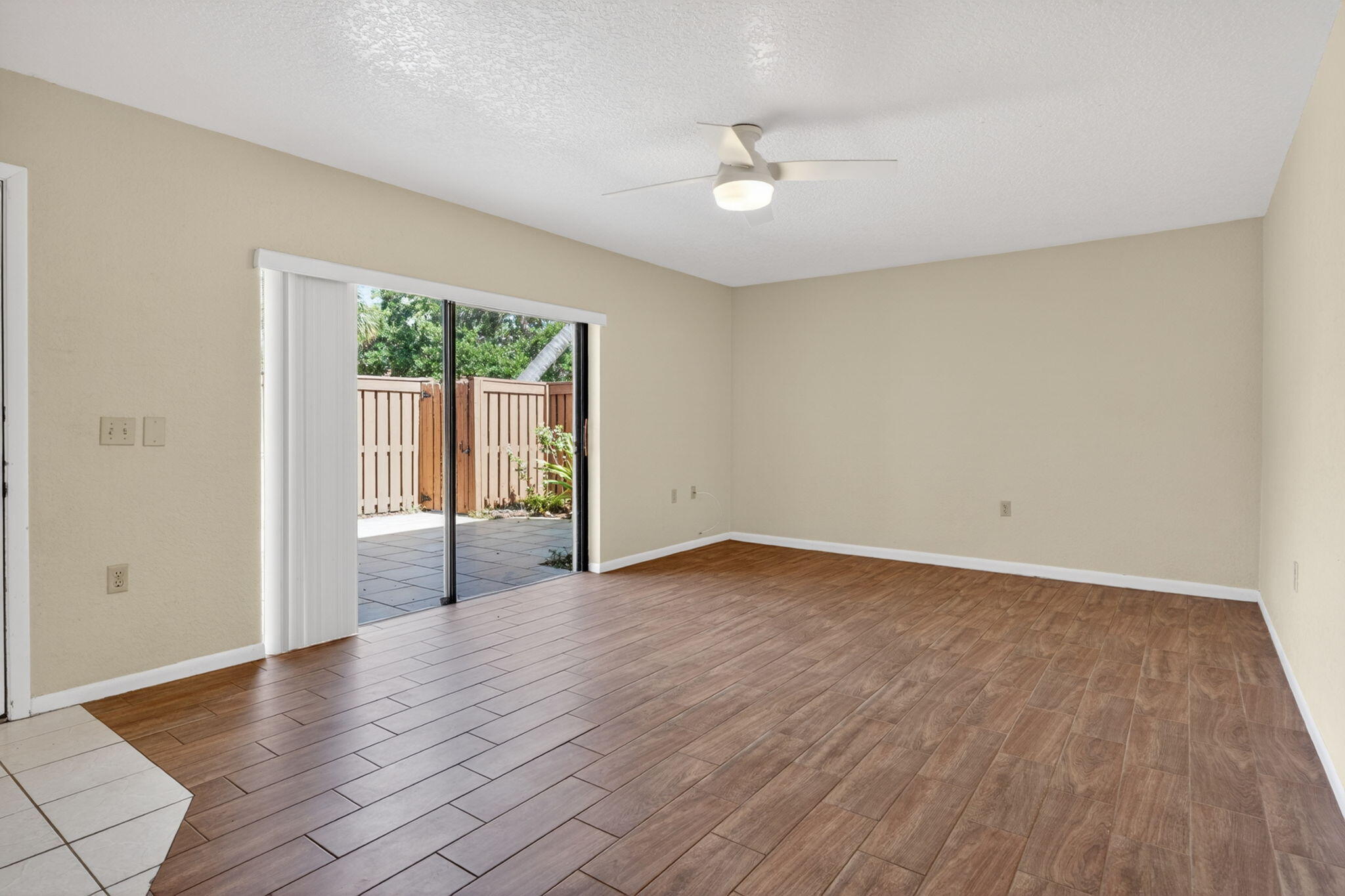 3900 County Line Road 21d Property Photo 10