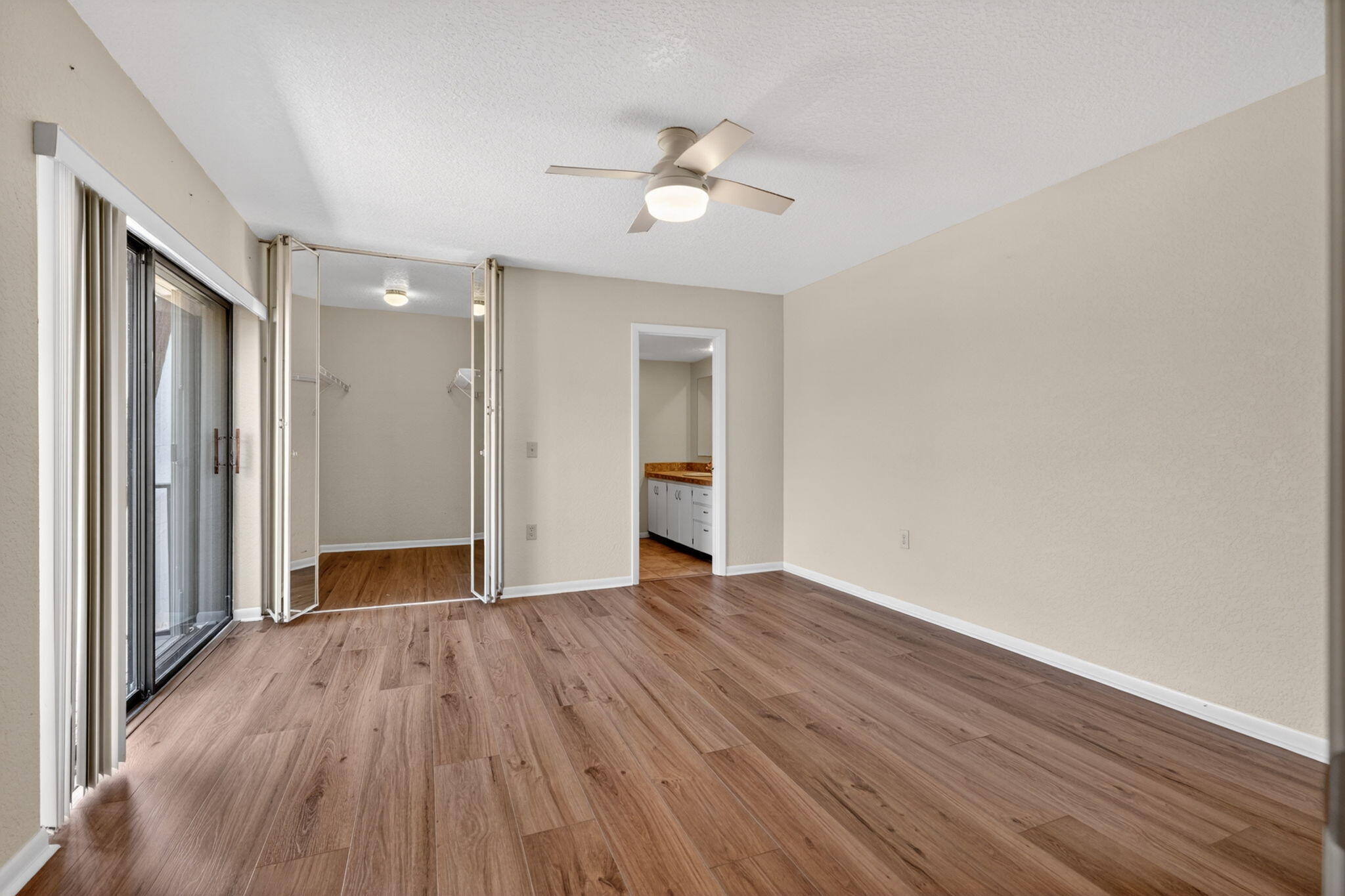 3900 County Line Road 21d Property Photo 24