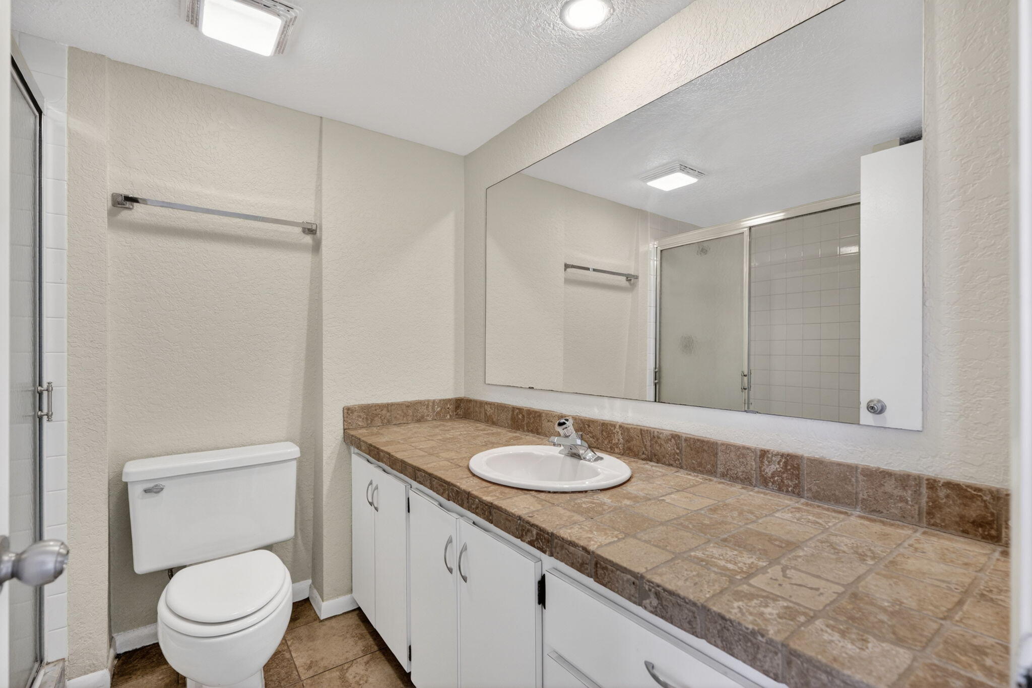 3900 County Line Road 21d Property Photo 29