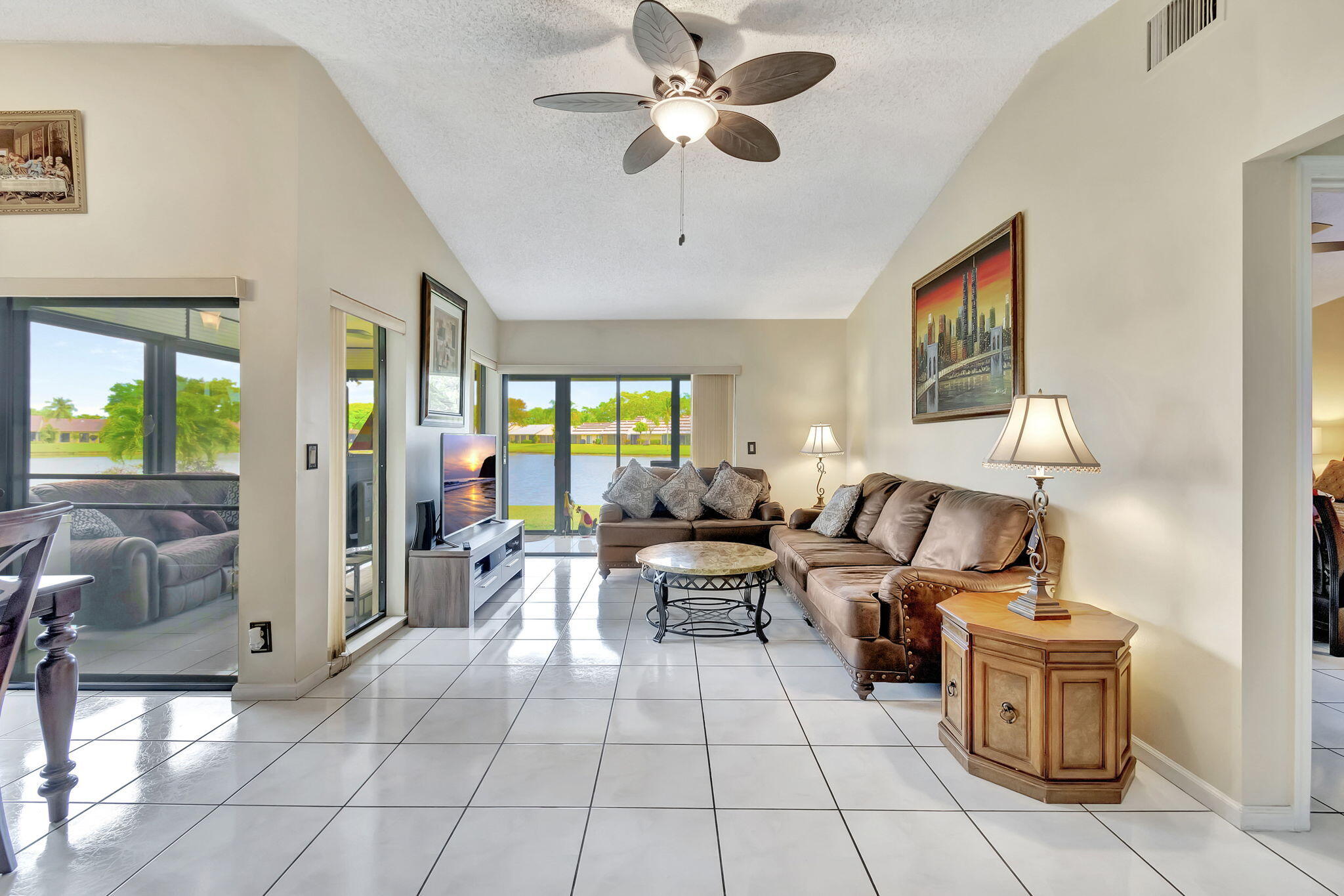 5531 Parkwalk Circle E Property Photo 10