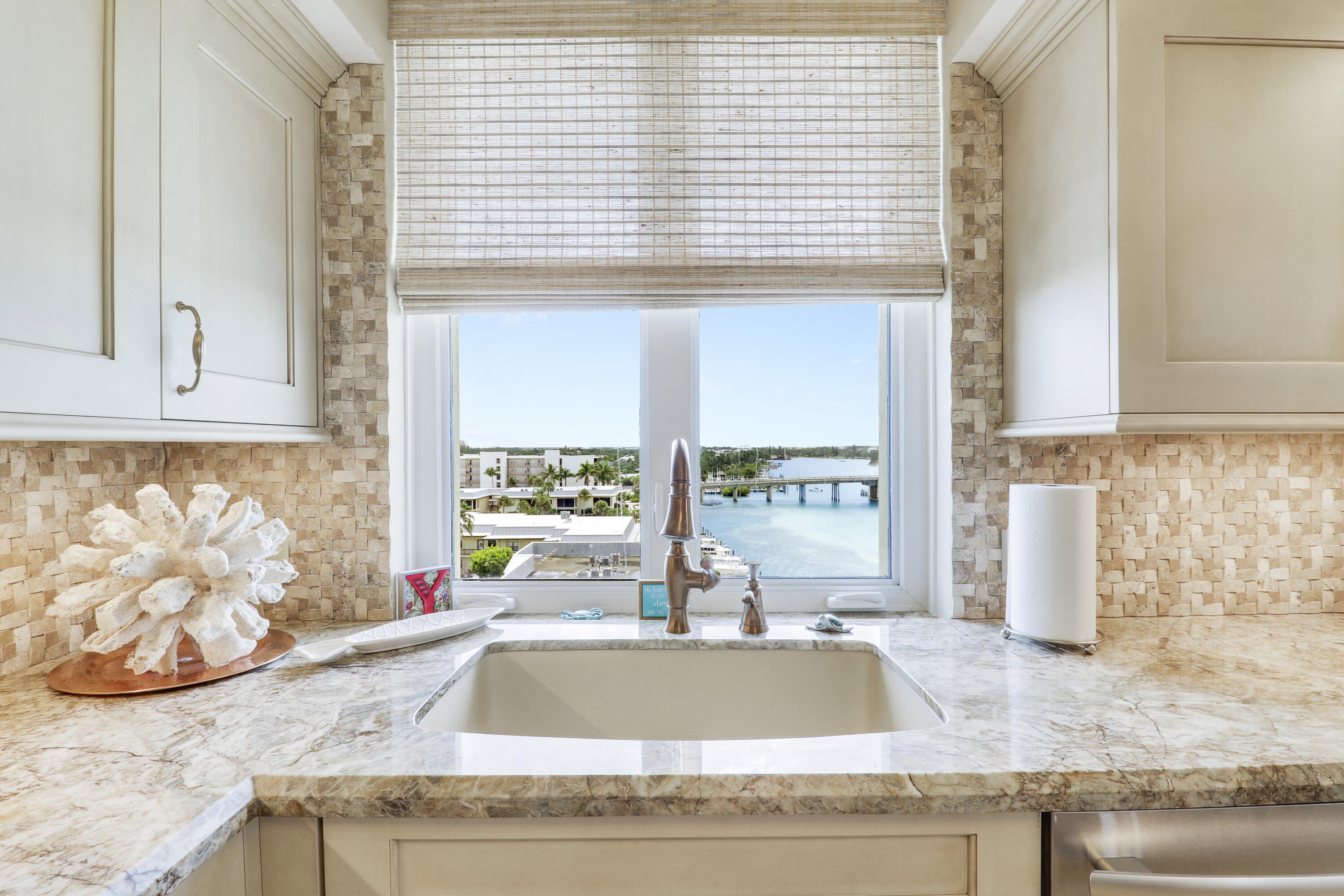 375 Beach Road 803 Property Photo 7