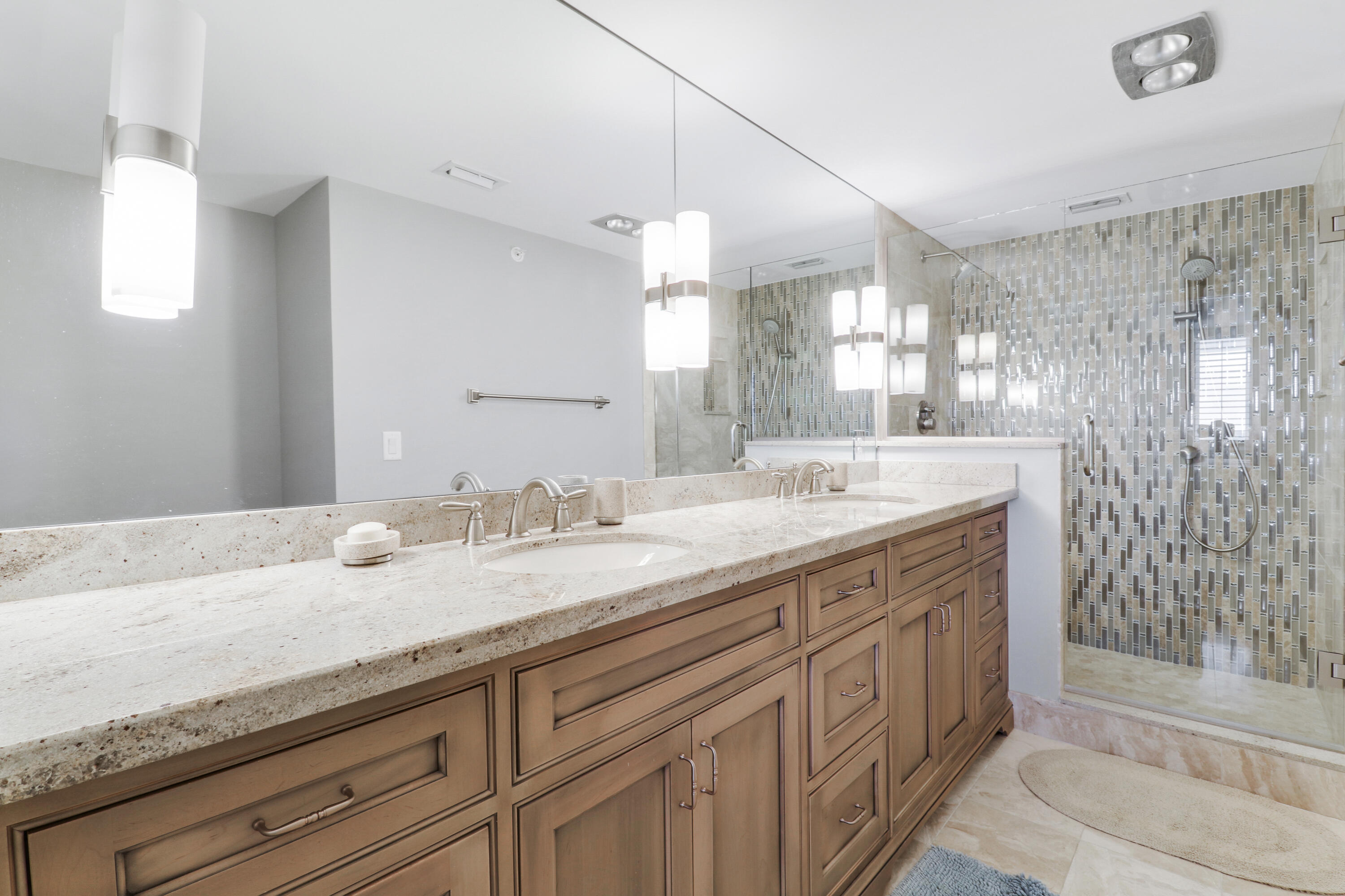 375 Beach Road 803 Property Photo 23
