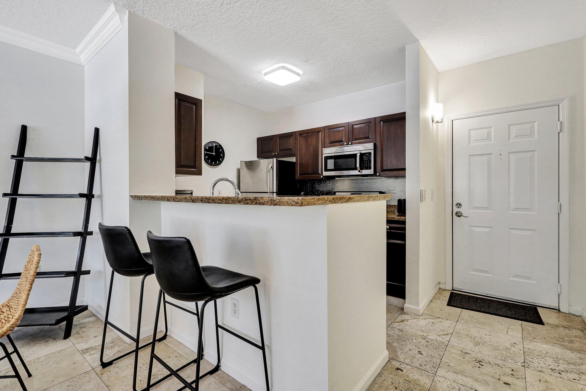 580 S Sapodilla Avenue 105 Property Photo 6