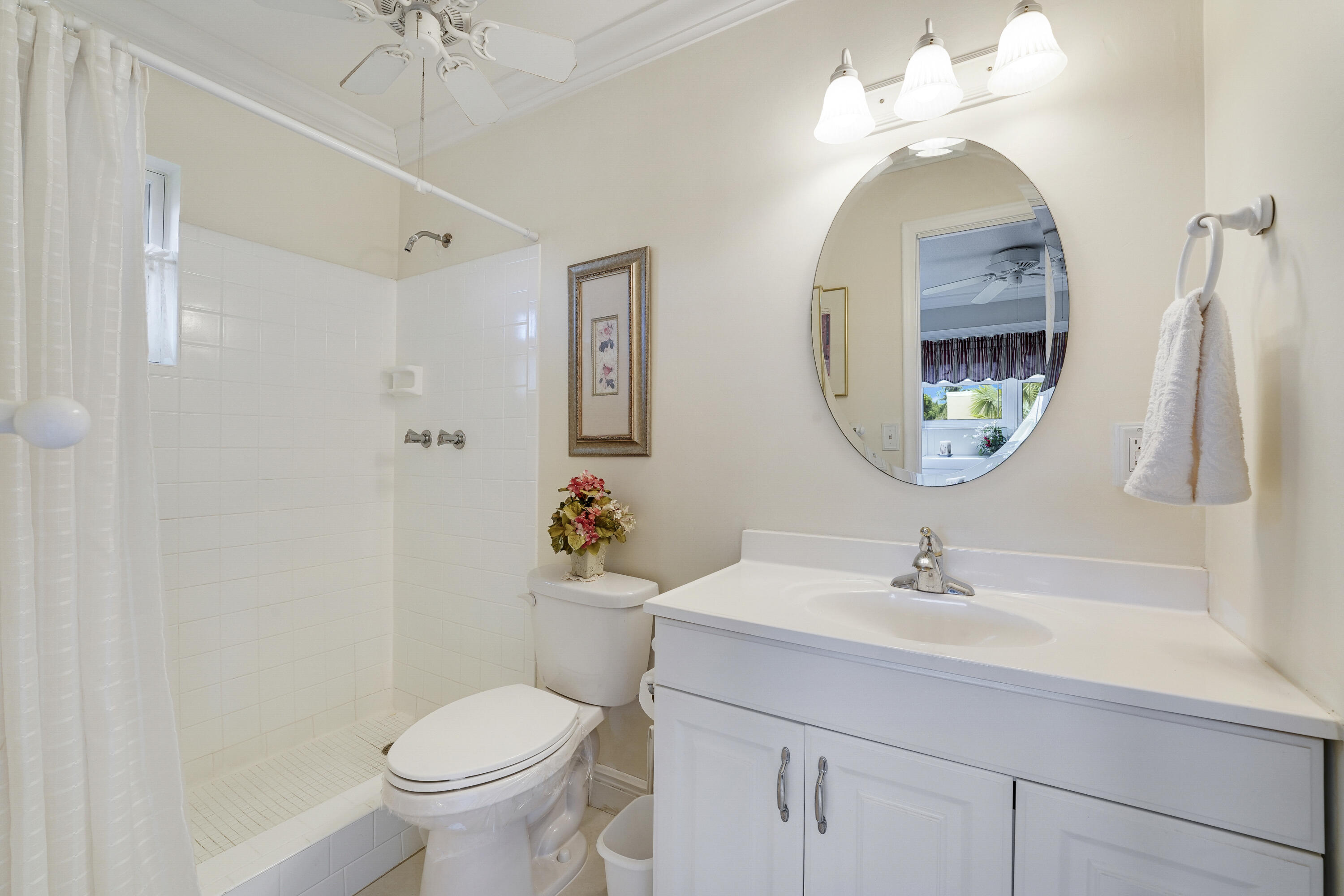 2132 Ne 1st Way 201 Property Photo 15