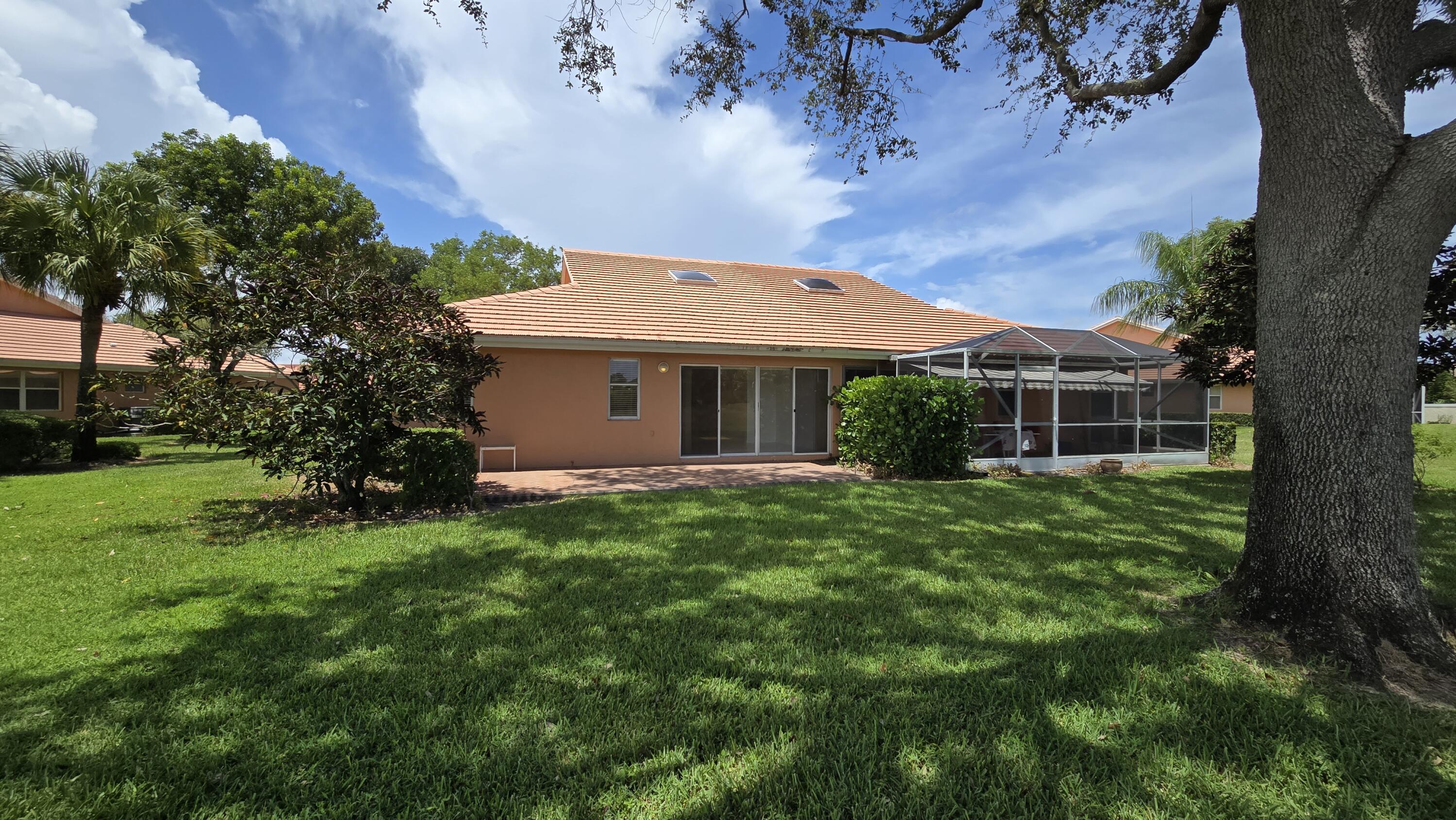 5622 Royal Lake Circle Property Photo 11