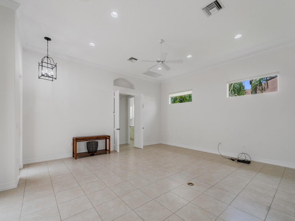1208 Riverwind Circle Property Photo 9