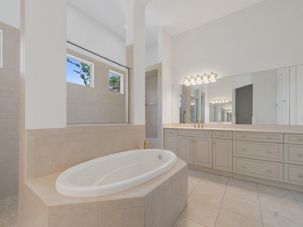 1208 Riverwind Circle Property Photo 20