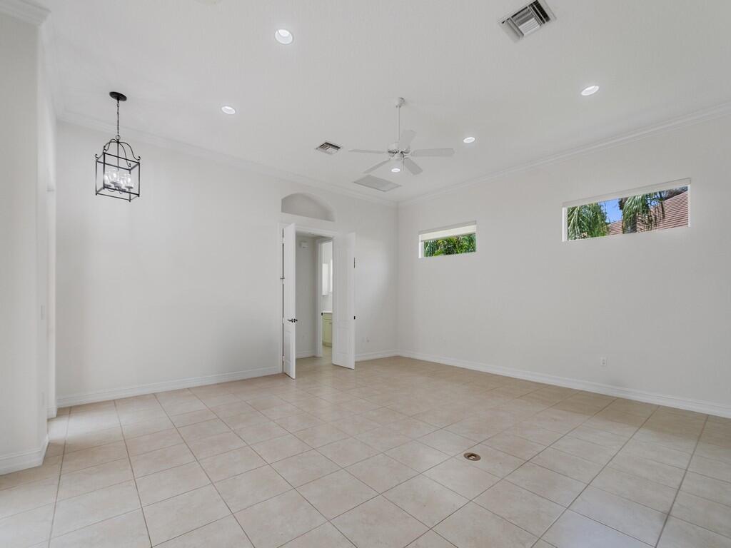 1208 Riverwind Circle Property Photo 29