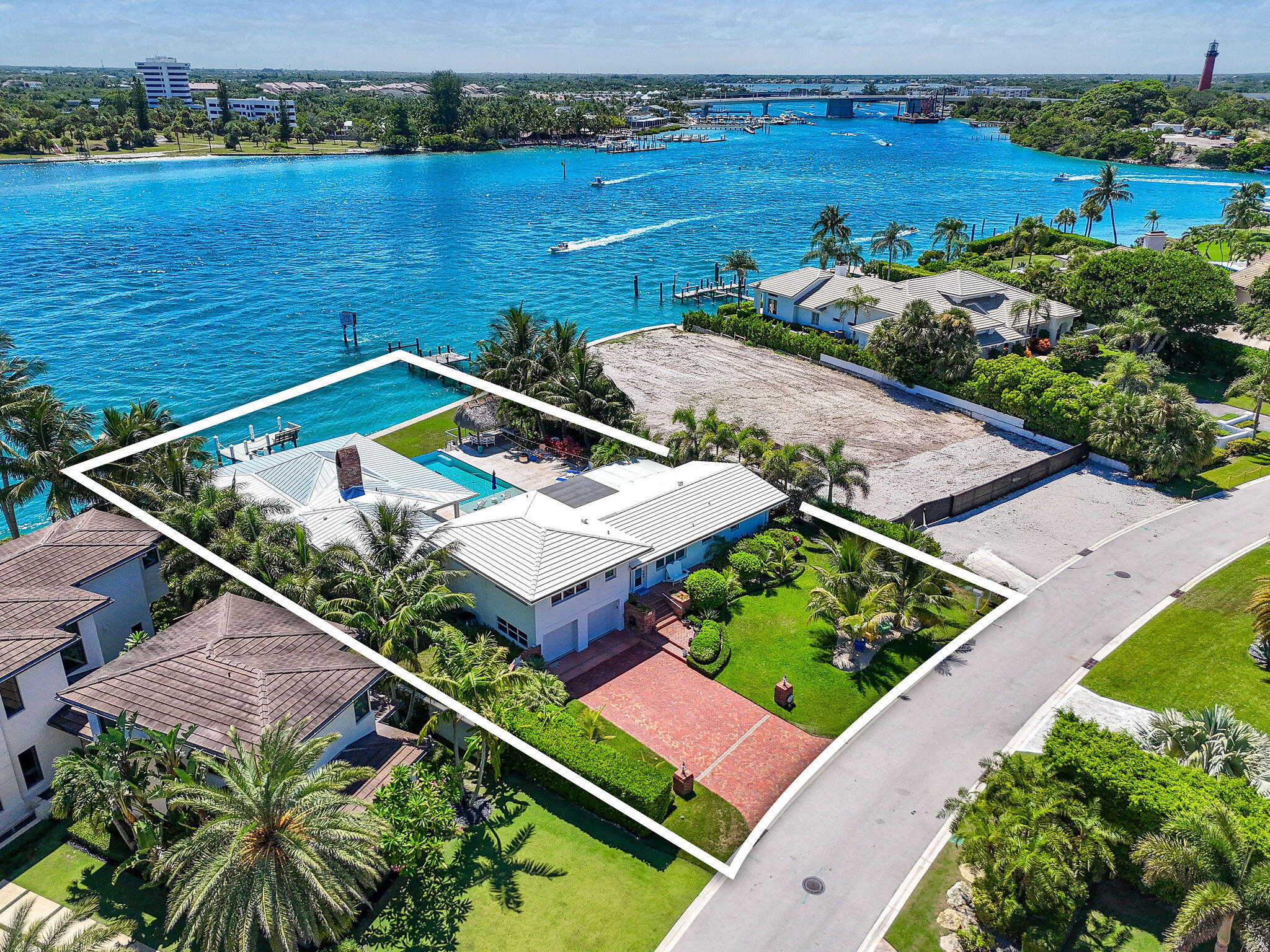 87 Lighthouse Drive Property Photo 3