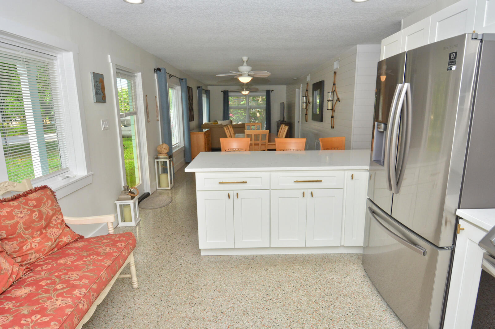 1395 Ne Flora Place Property Photo 13