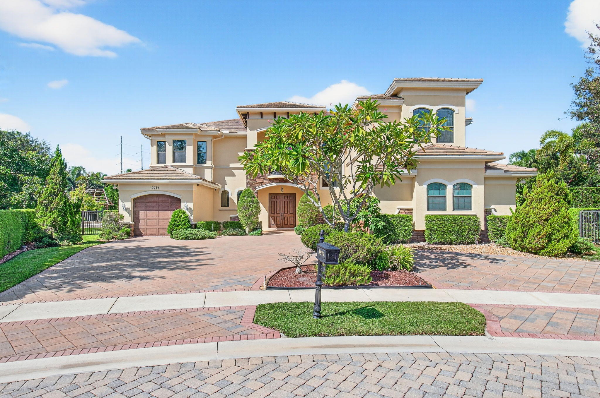 9576 Equus Circle Property Photo 1