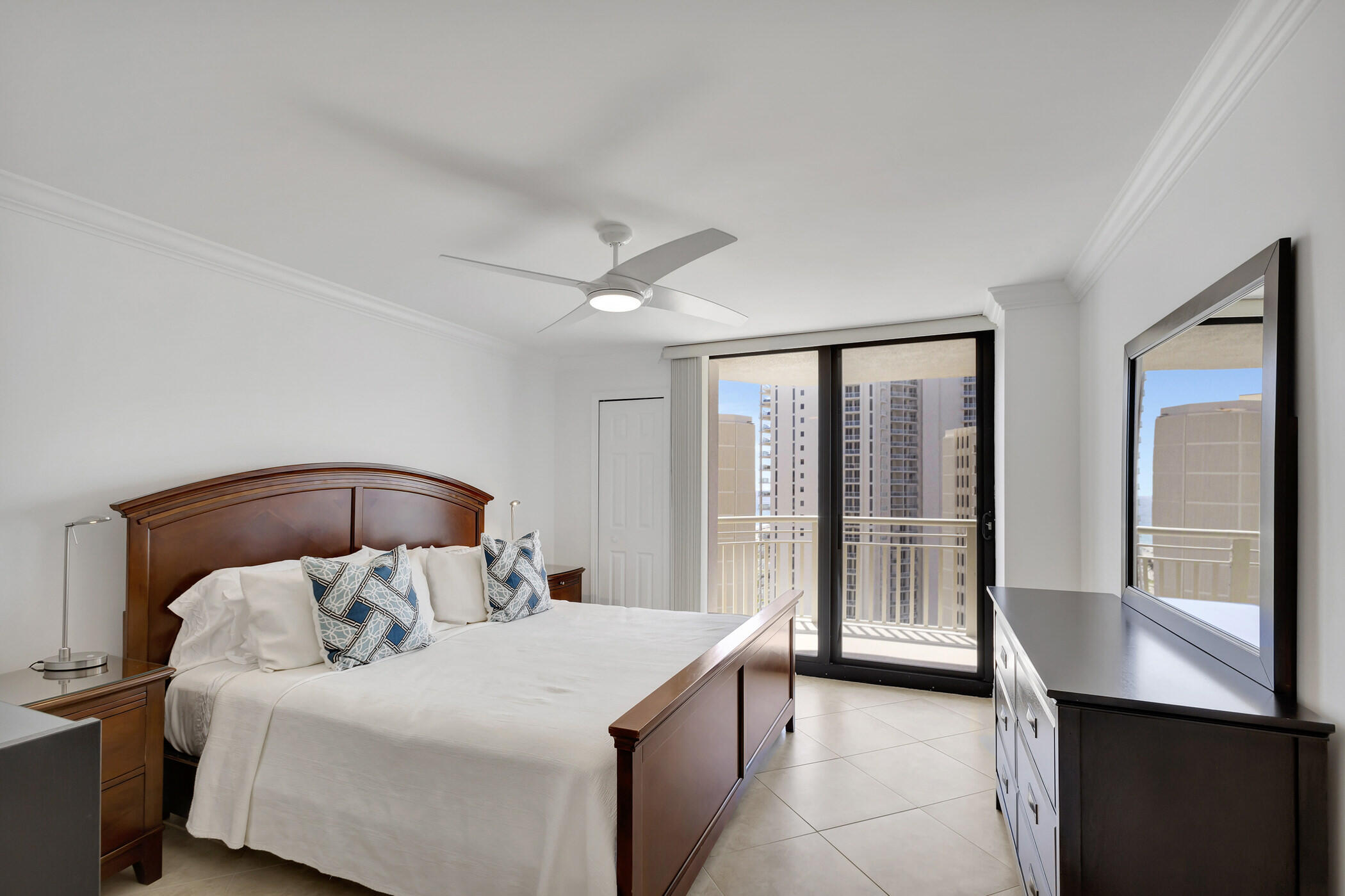 3000 N Ocean Drive 22 G Property Photo 12