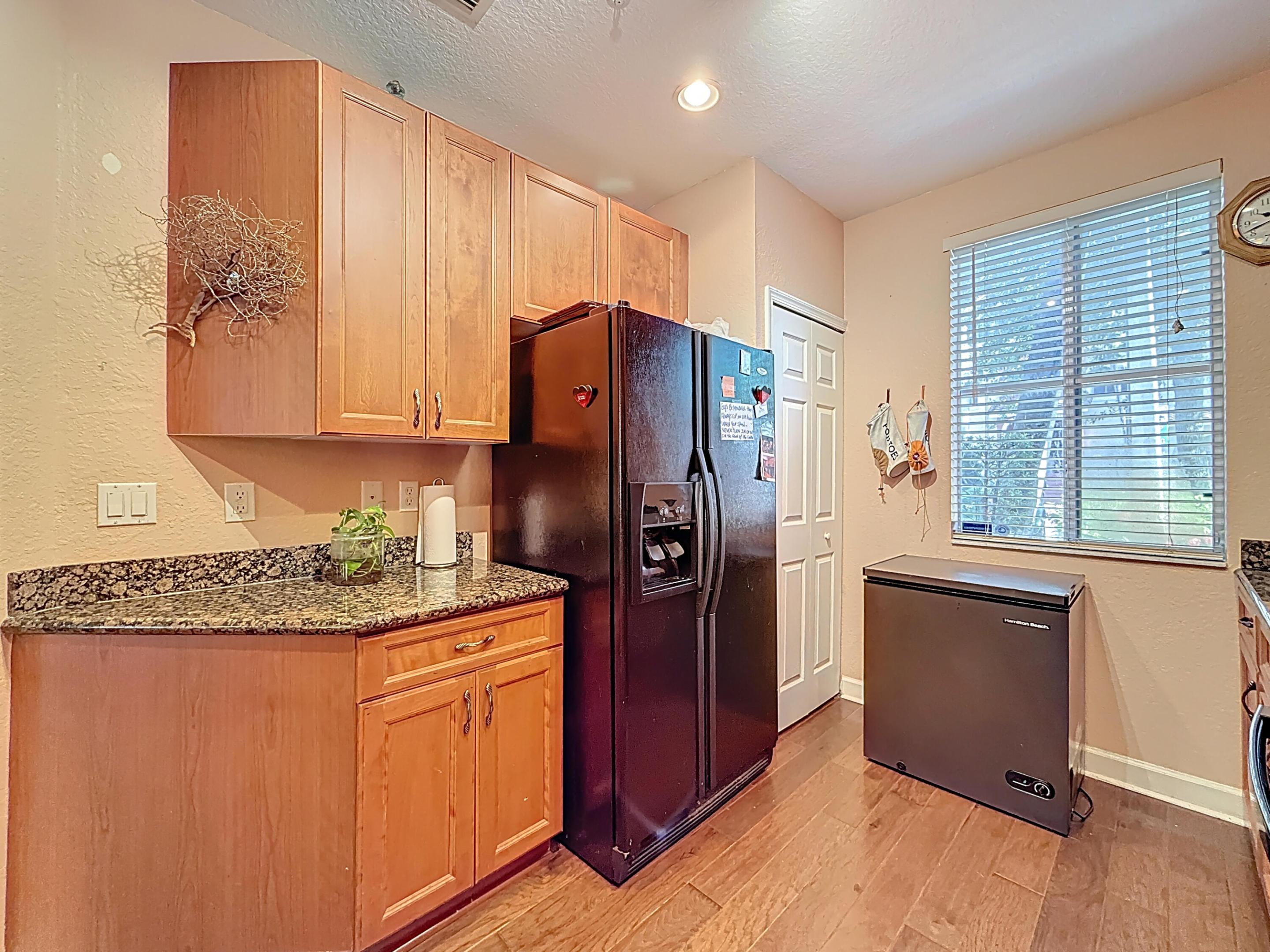 312 Bayfront Drive Property Photo 9