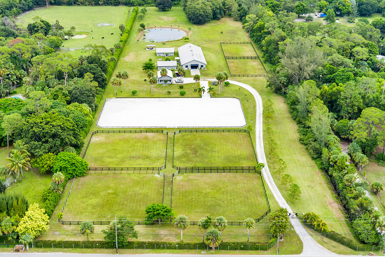 2770 E Road Property Photo 1