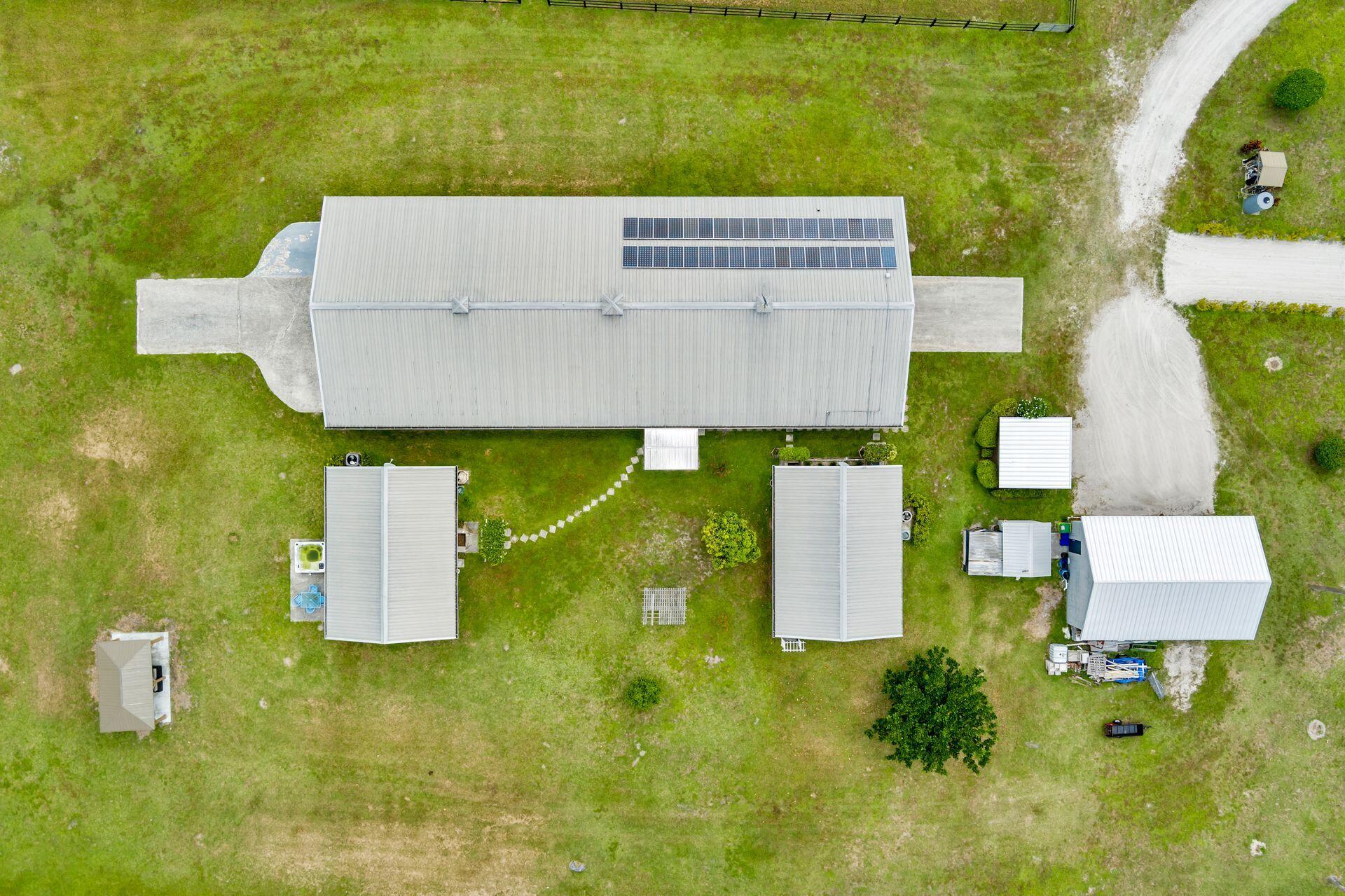 2770 E Road Property Photo 2