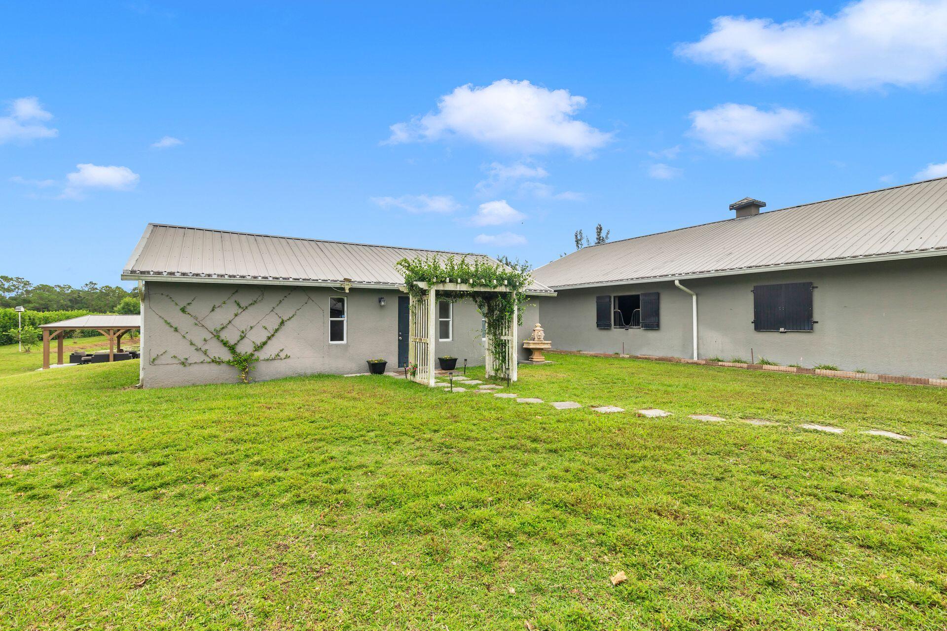 2770 E Road Property Photo 19