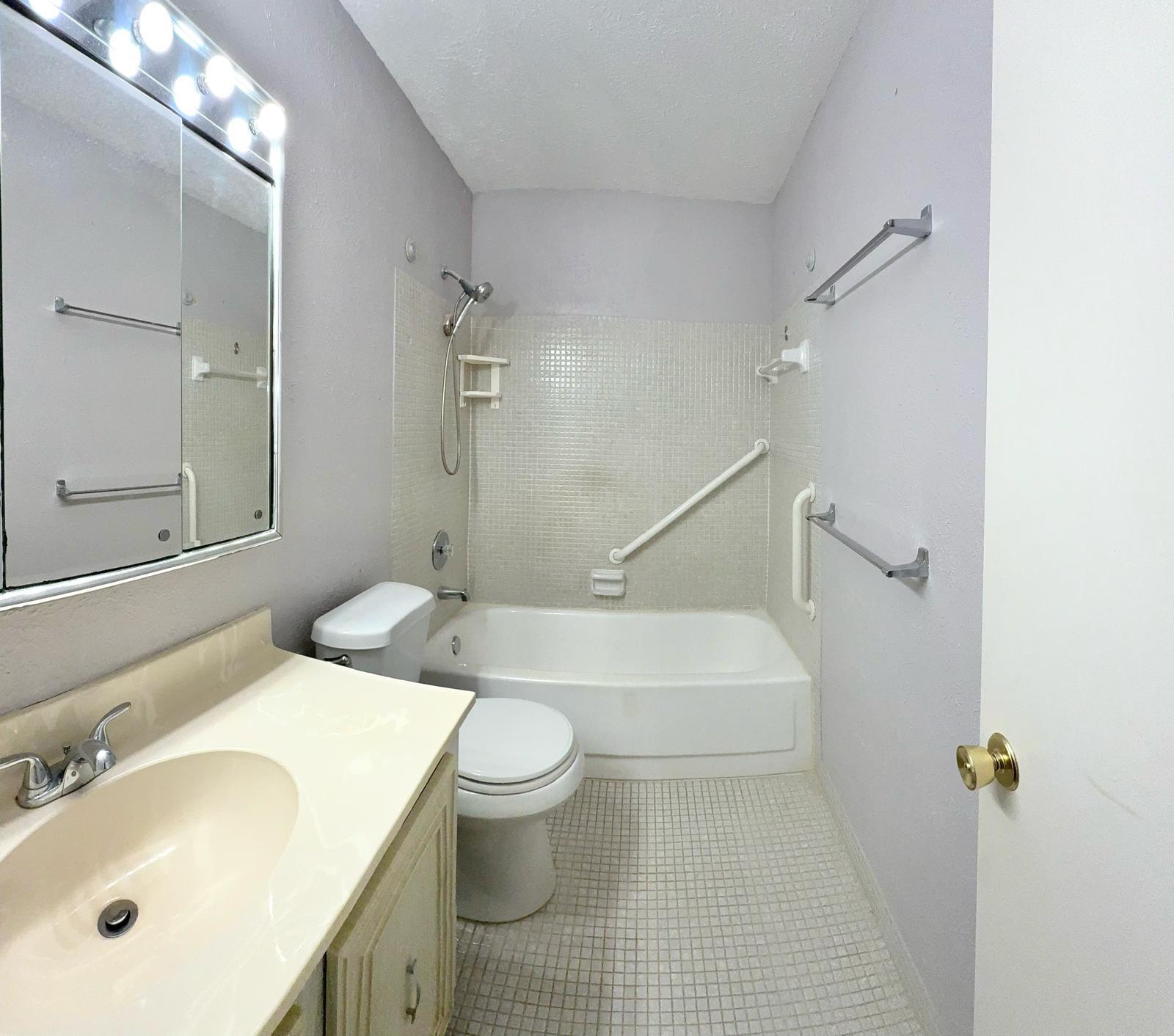 416 Sandpiper Drive C Property Photo 10