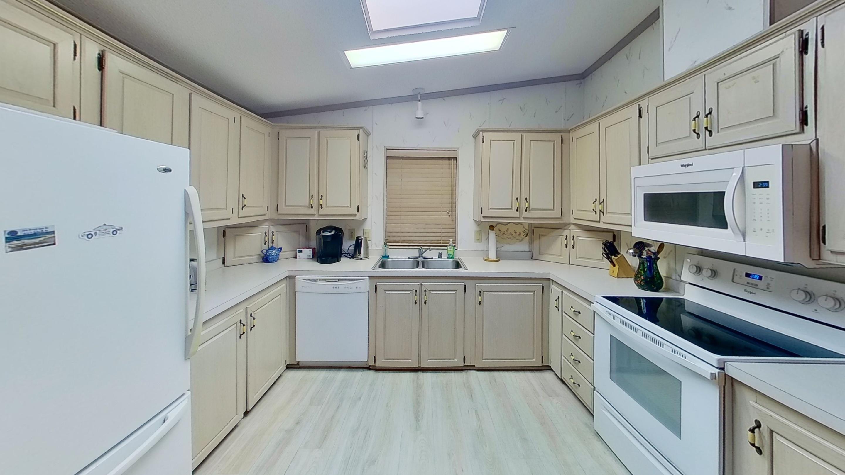 207 N Heron Drive P Property Photo 9